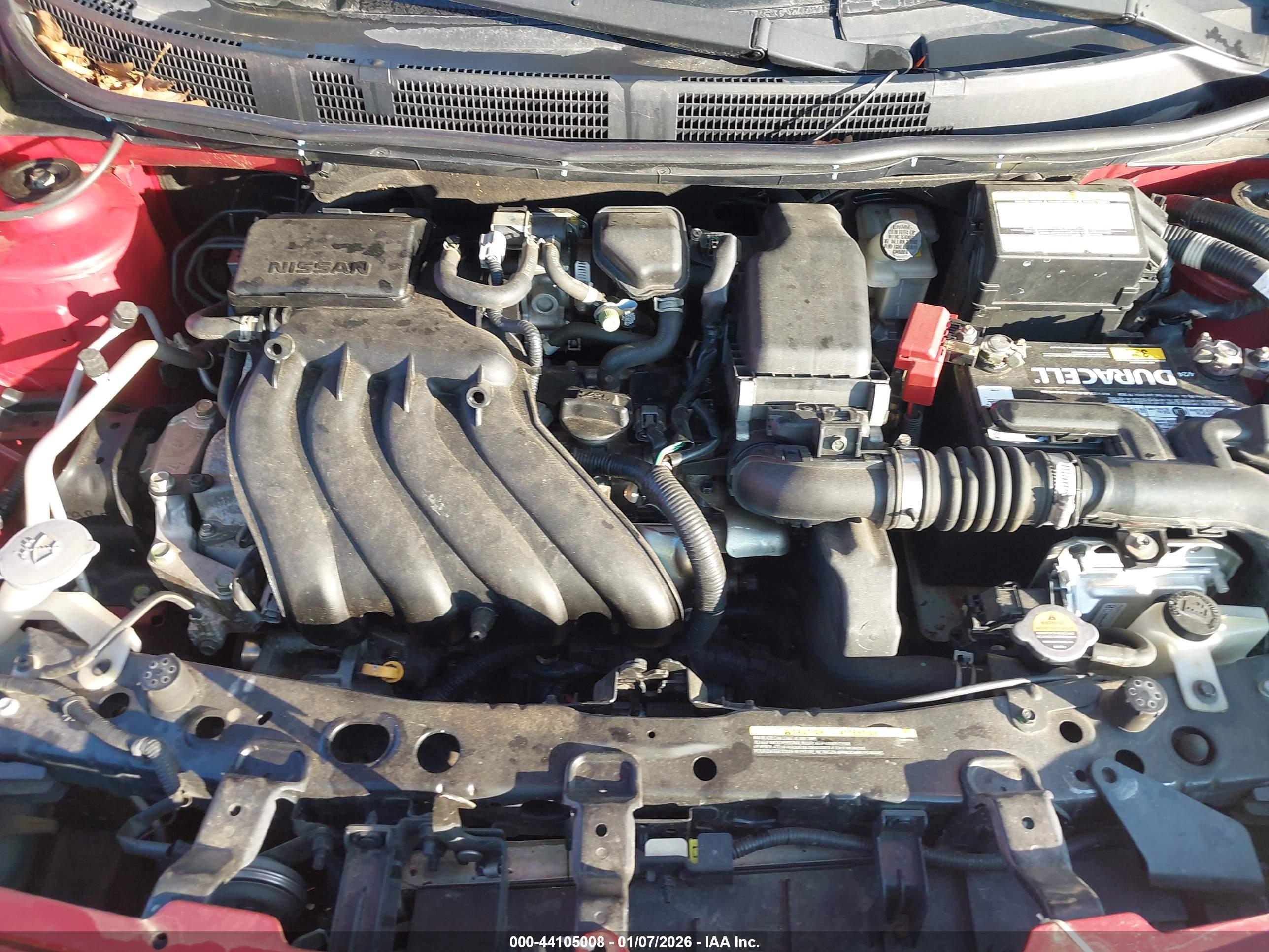 NISSAN VERSA image 10