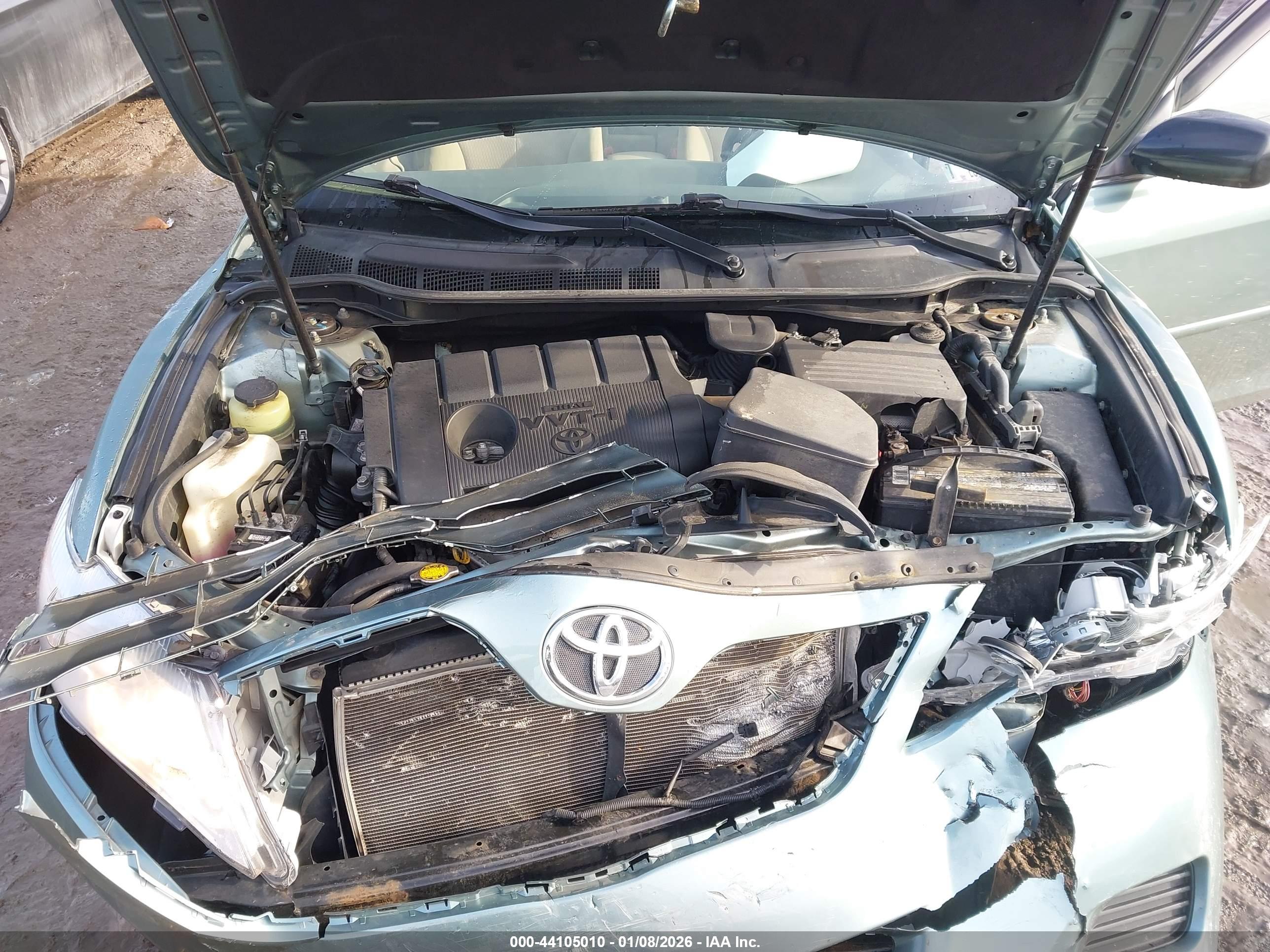 TOYOTA CAMRY image 10