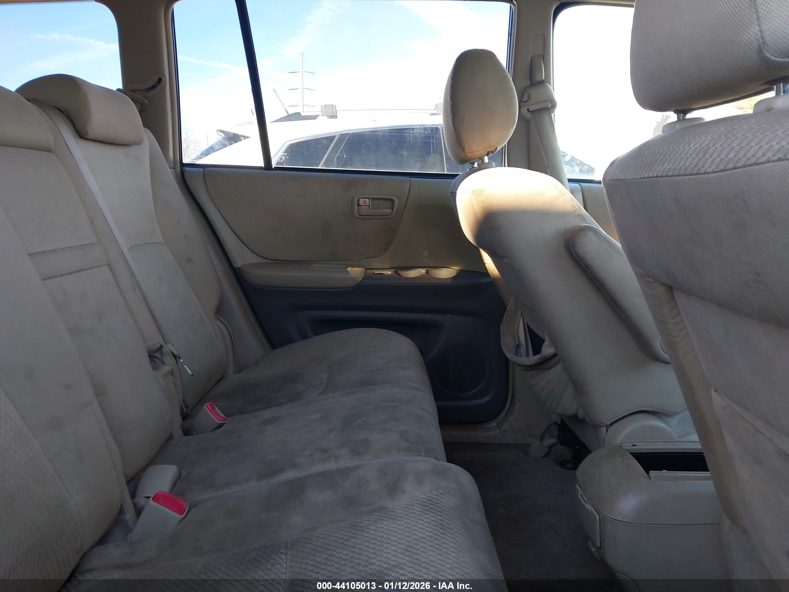TOYOTA HIGHLANDER image 8