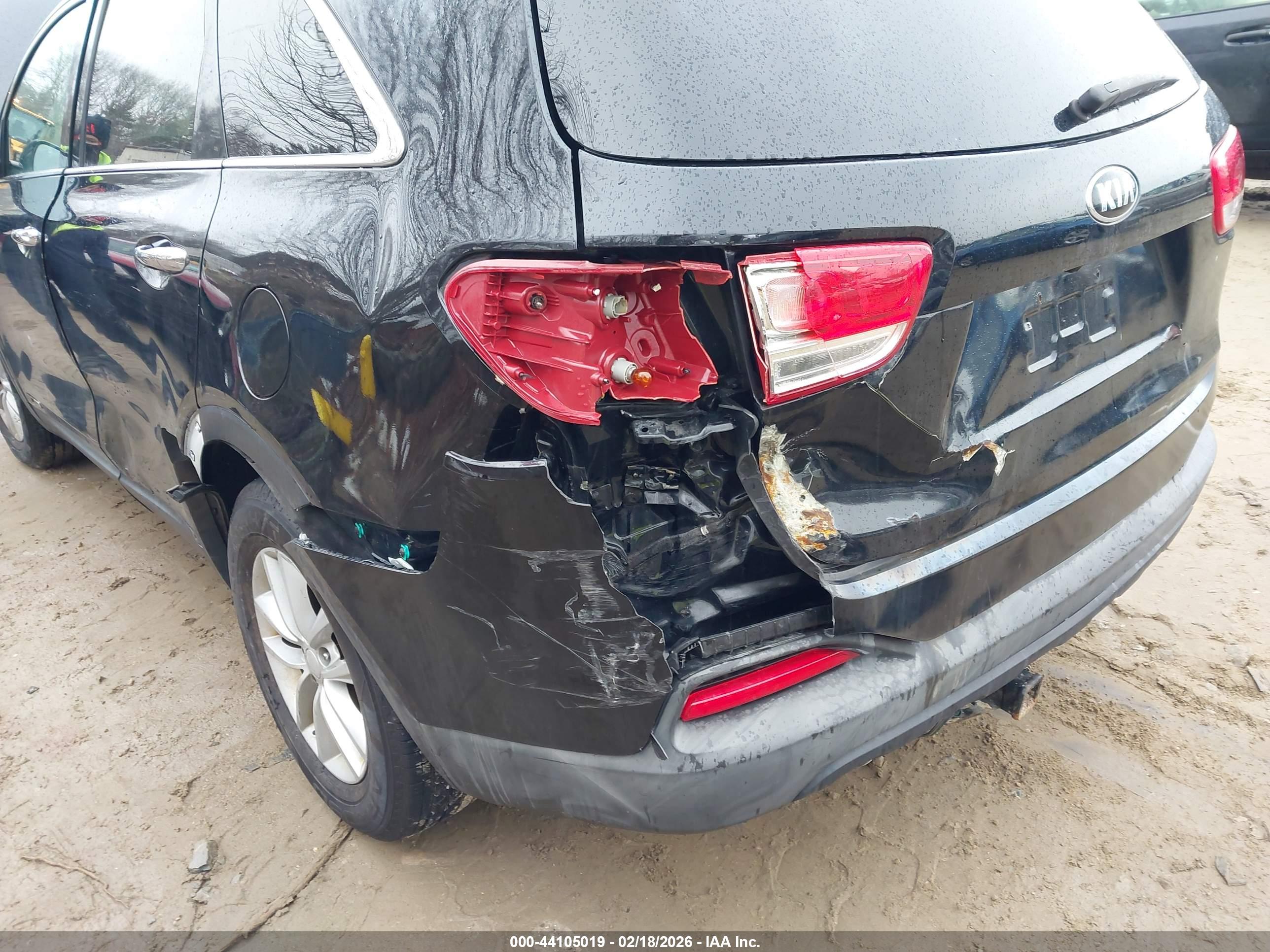 KIA SORENTO image 6