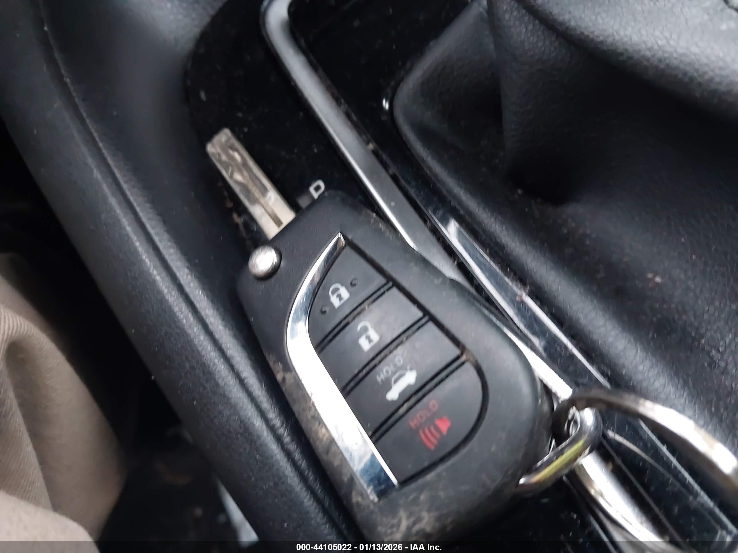 TOYOTA COROLLA image 11