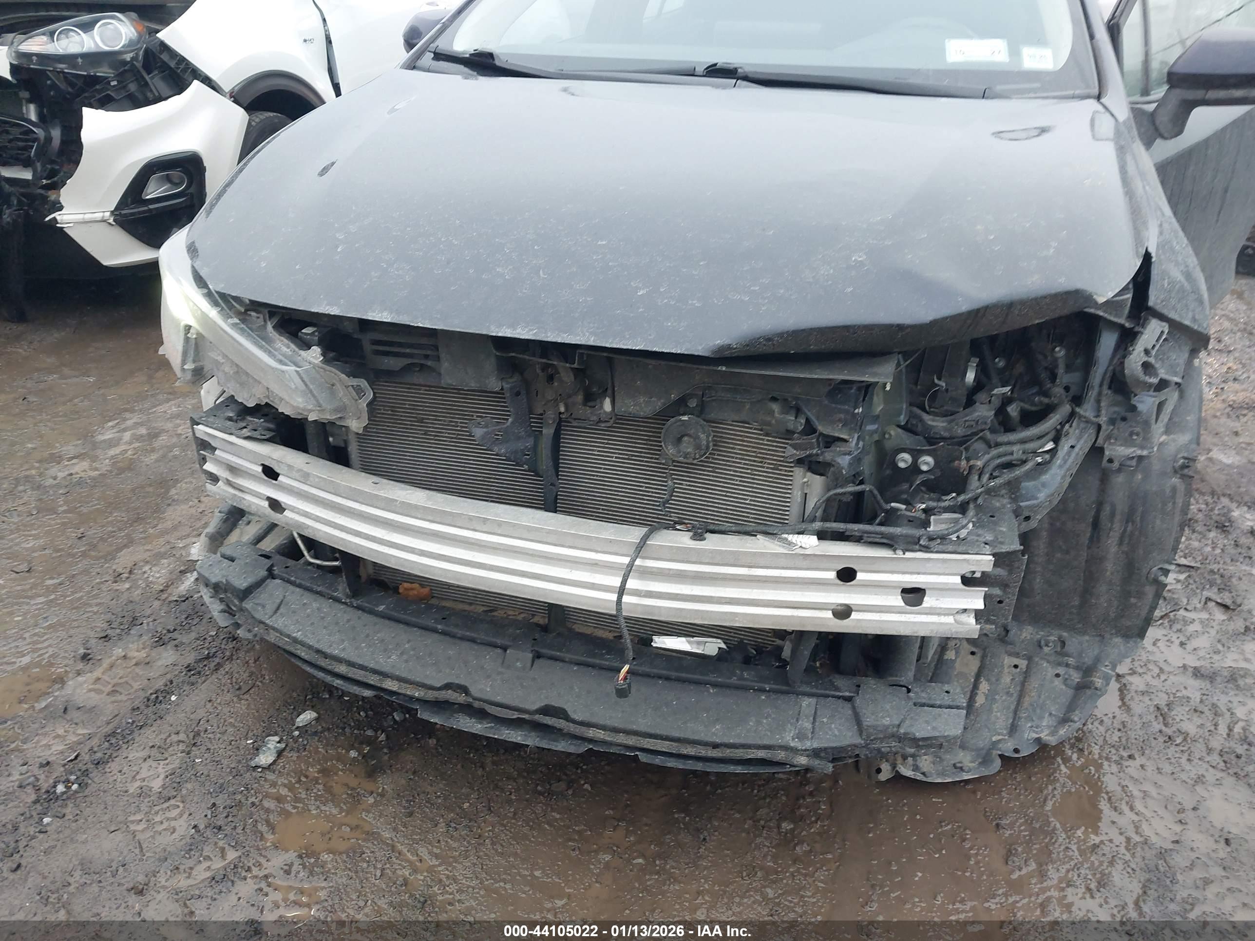 TOYOTA COROLLA image 6