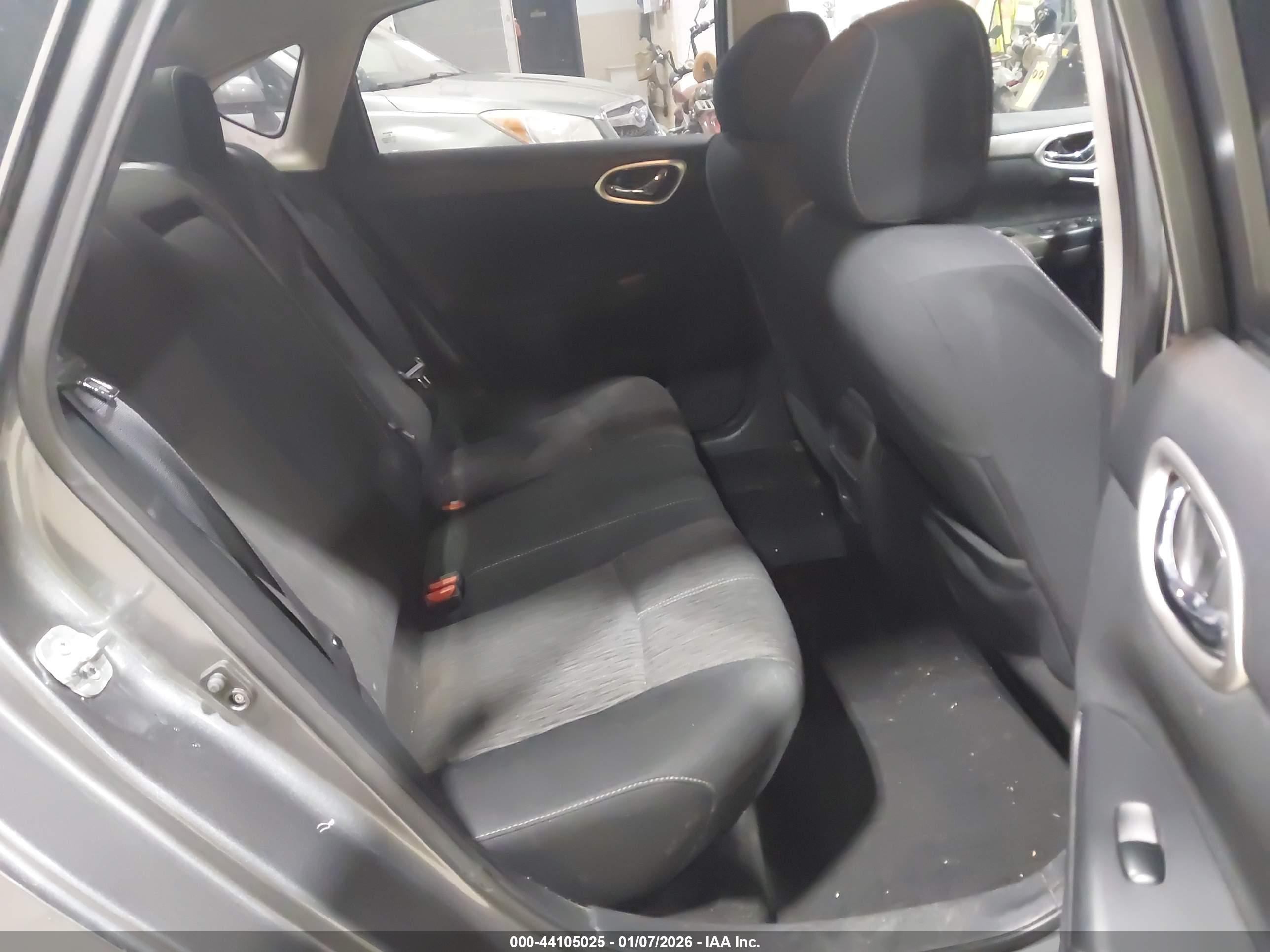 NISSAN SENTRA image 8