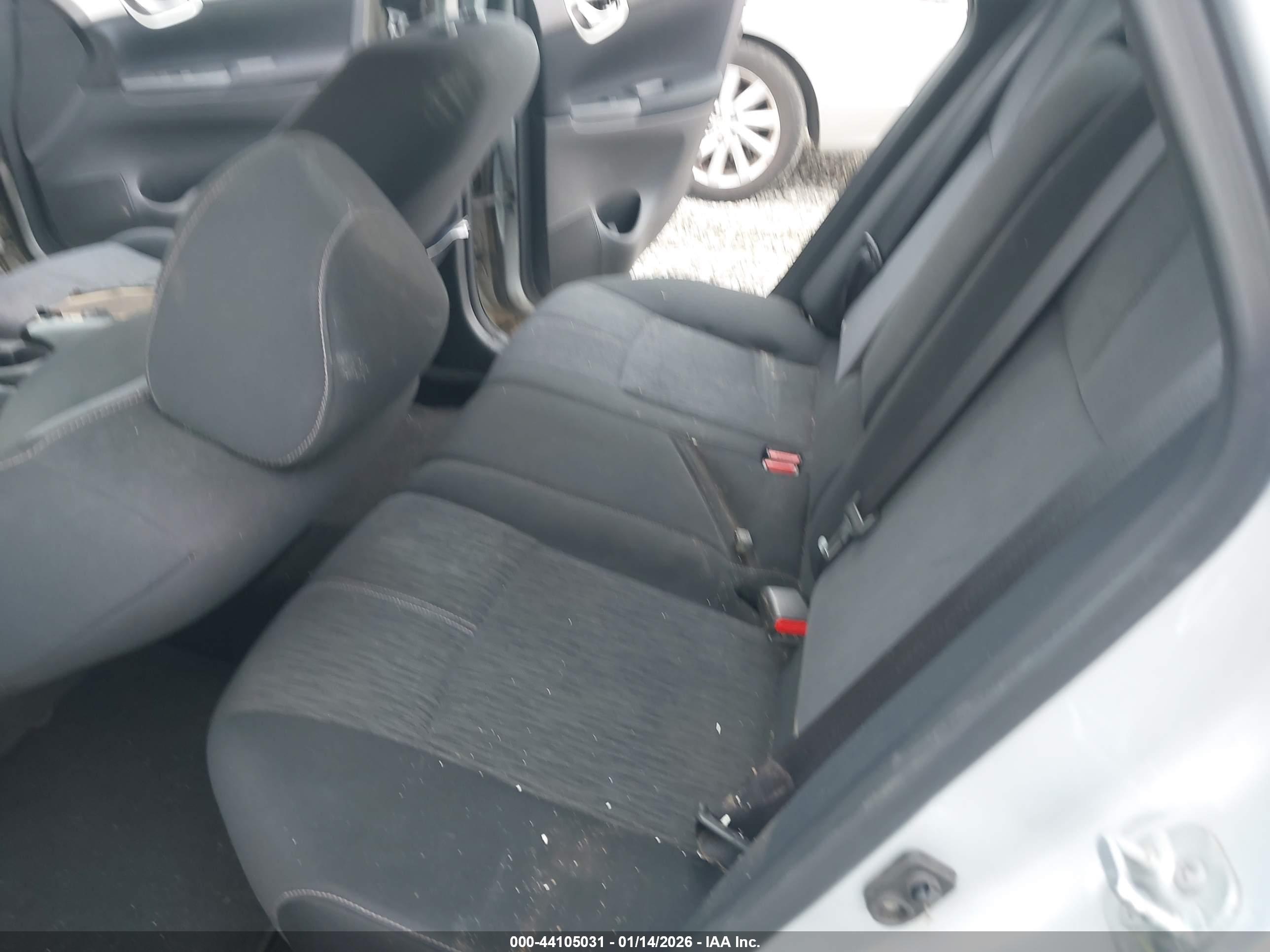 NISSAN SENTRA image 8