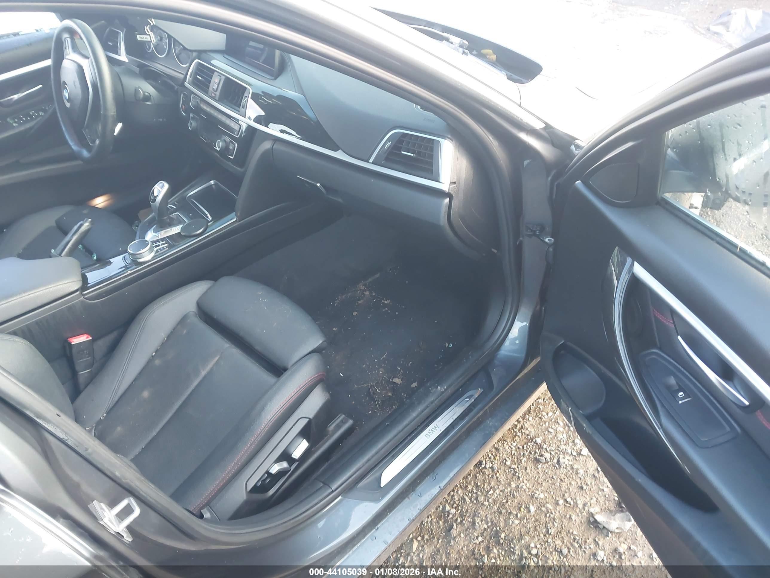 BMW 330I image 5