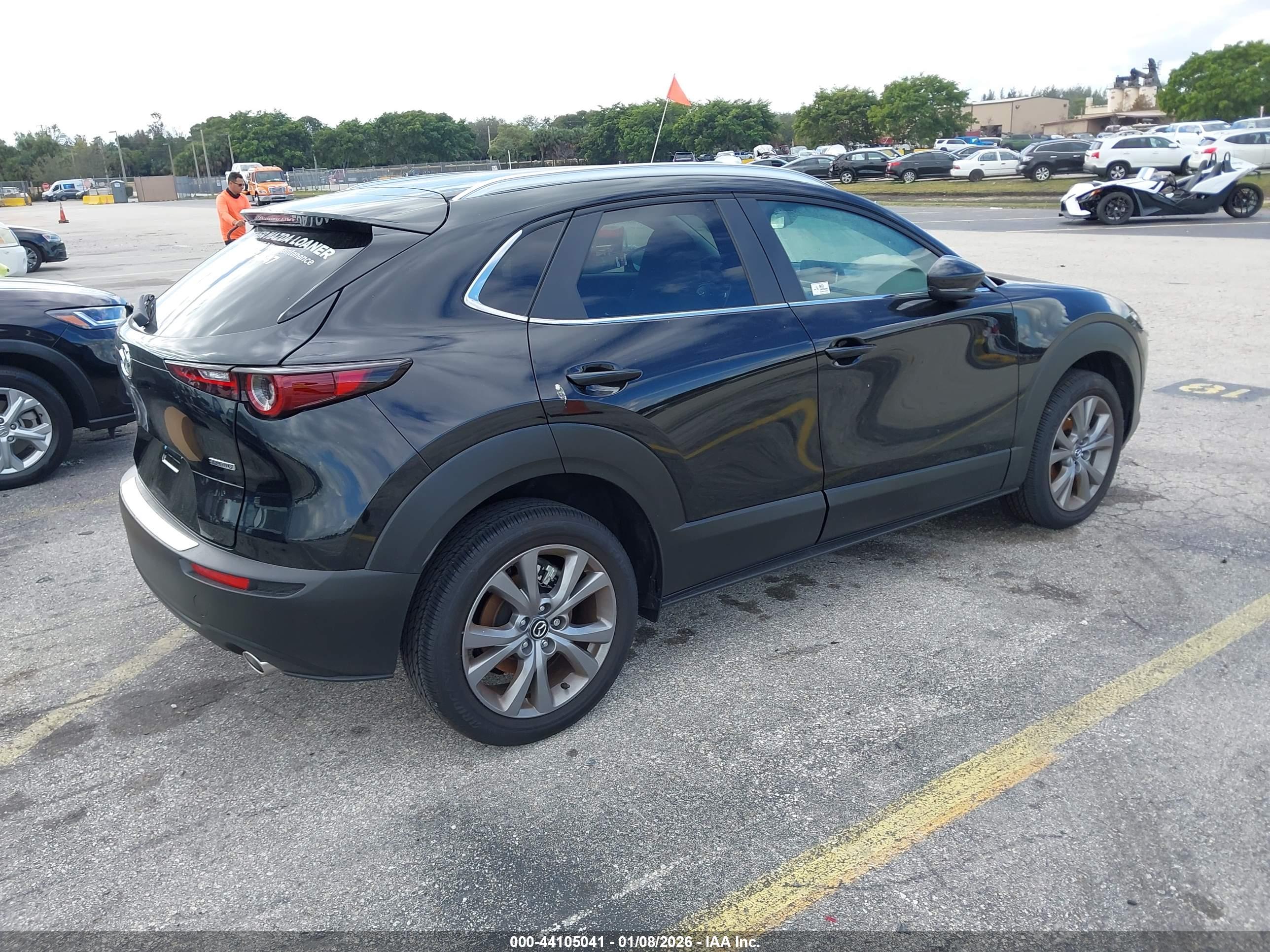 MAZDA CX-30 image 4