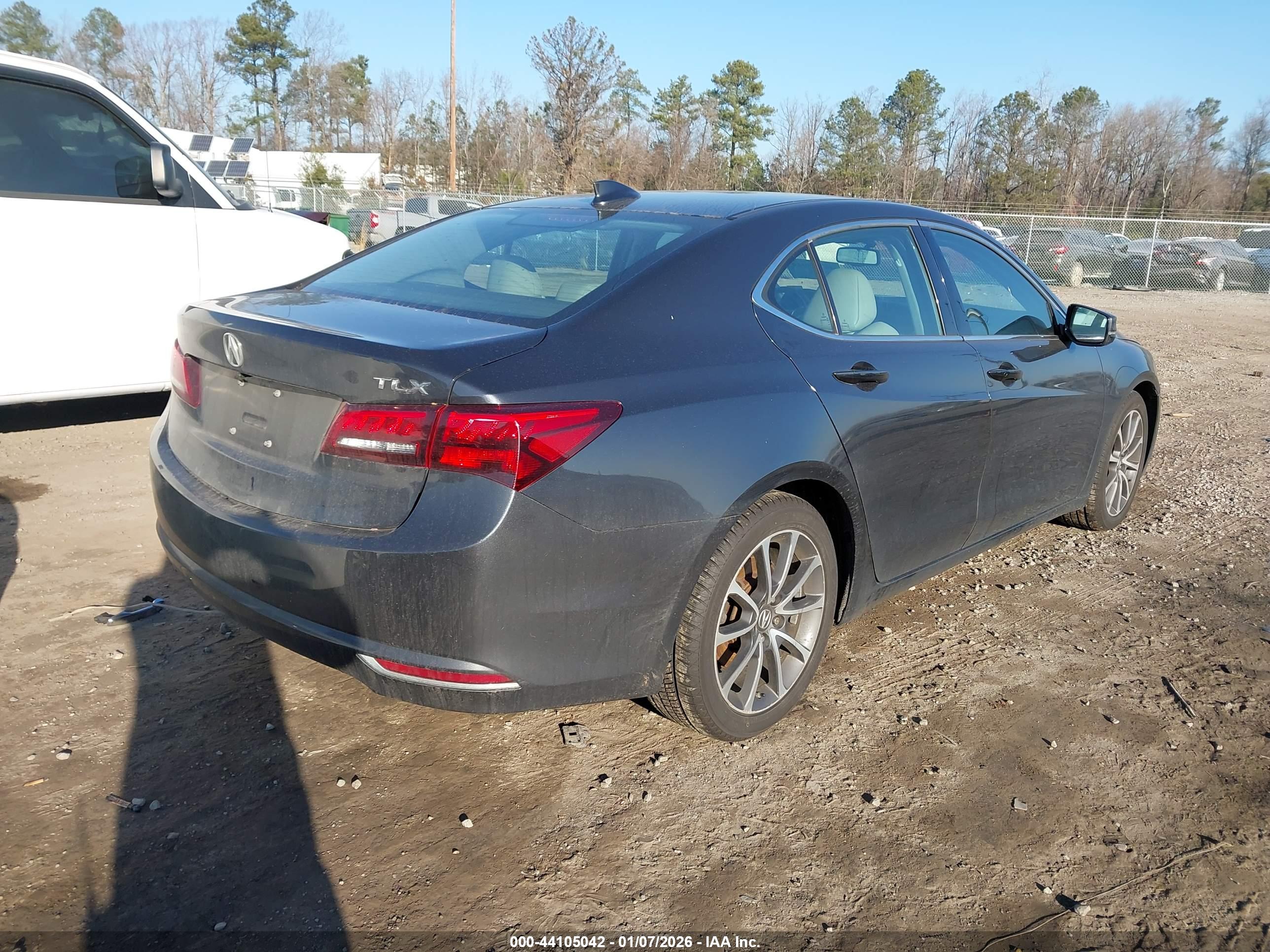 ACURA TLX image 4