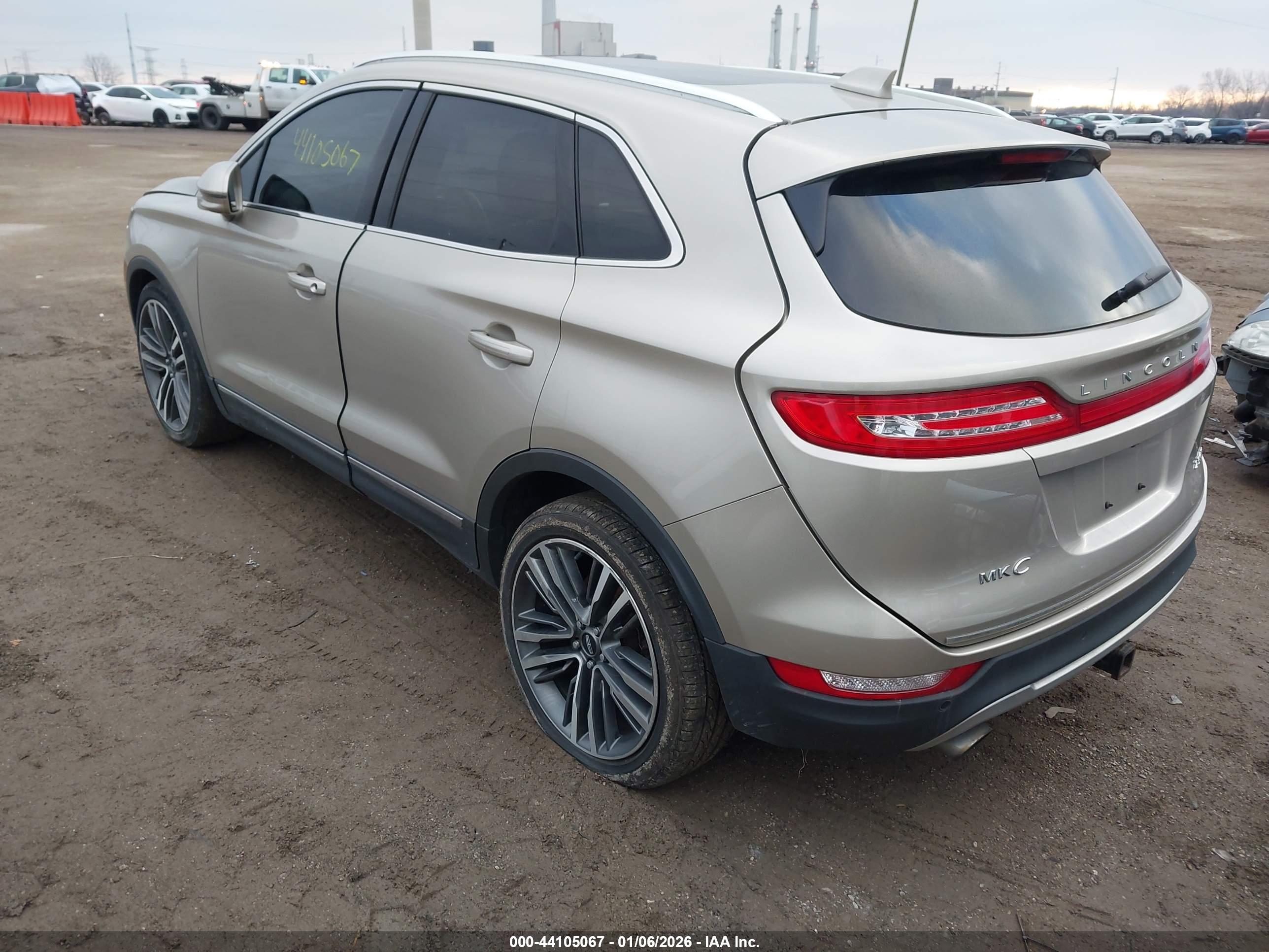 LINCOLN MKC image 3