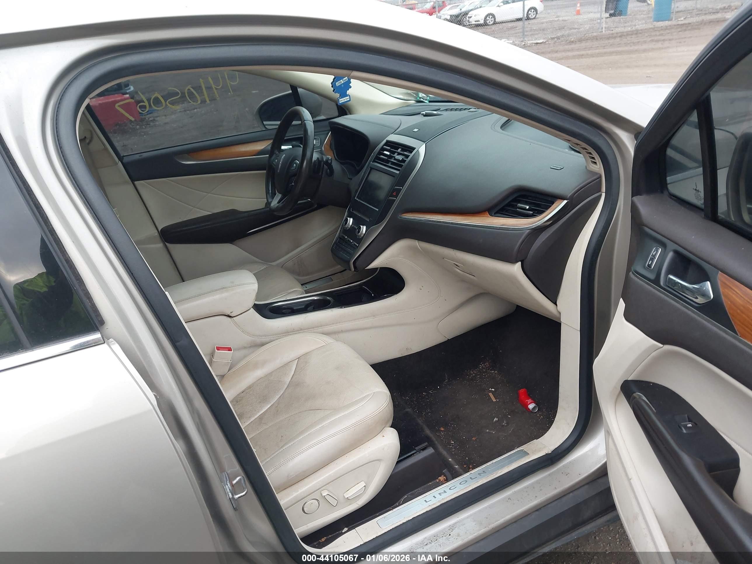 LINCOLN MKC image 5