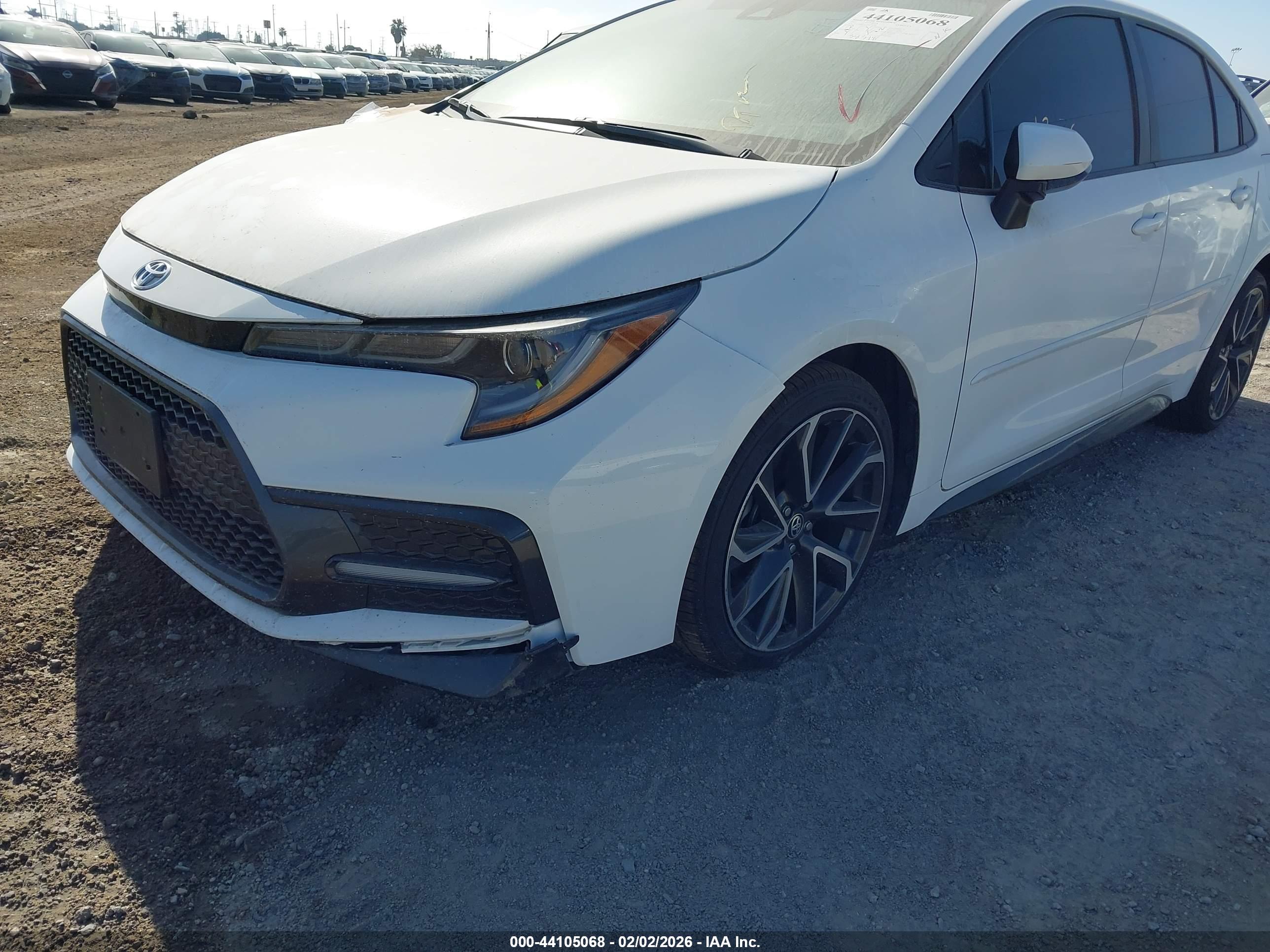 TOYOTA COROLLA image 2
