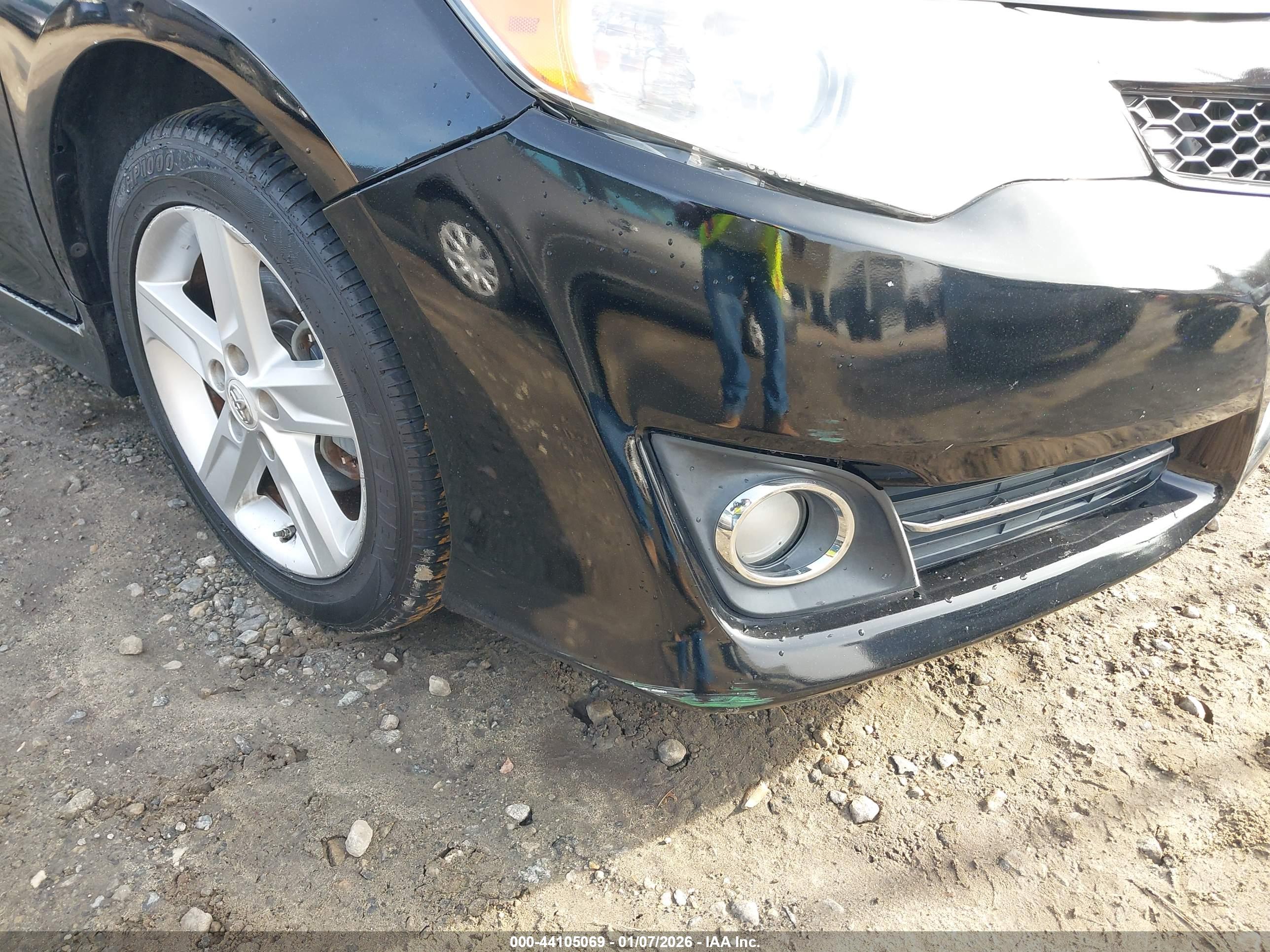TOYOTA CAMRY image 6