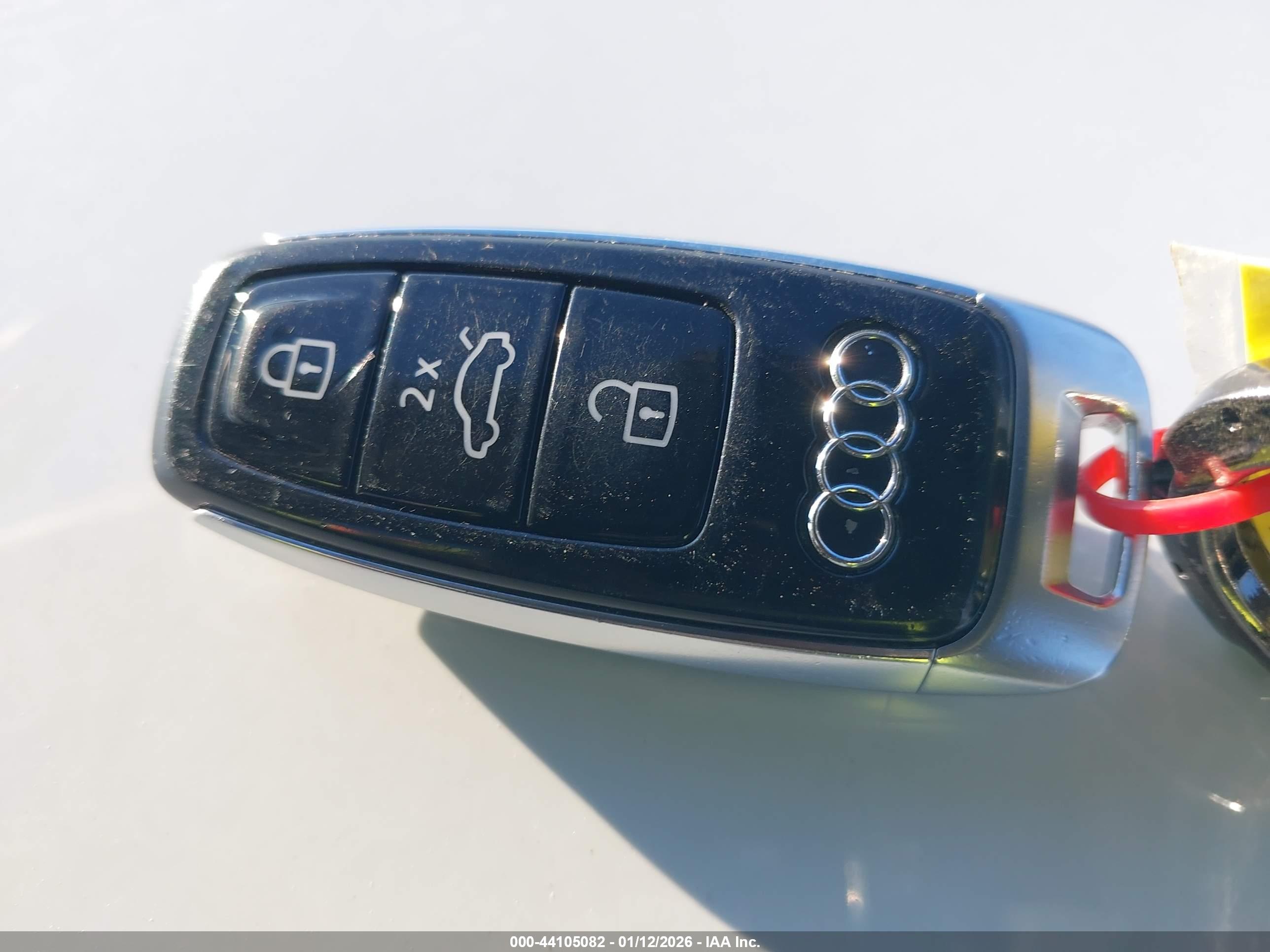 AUDI Q8 image 11