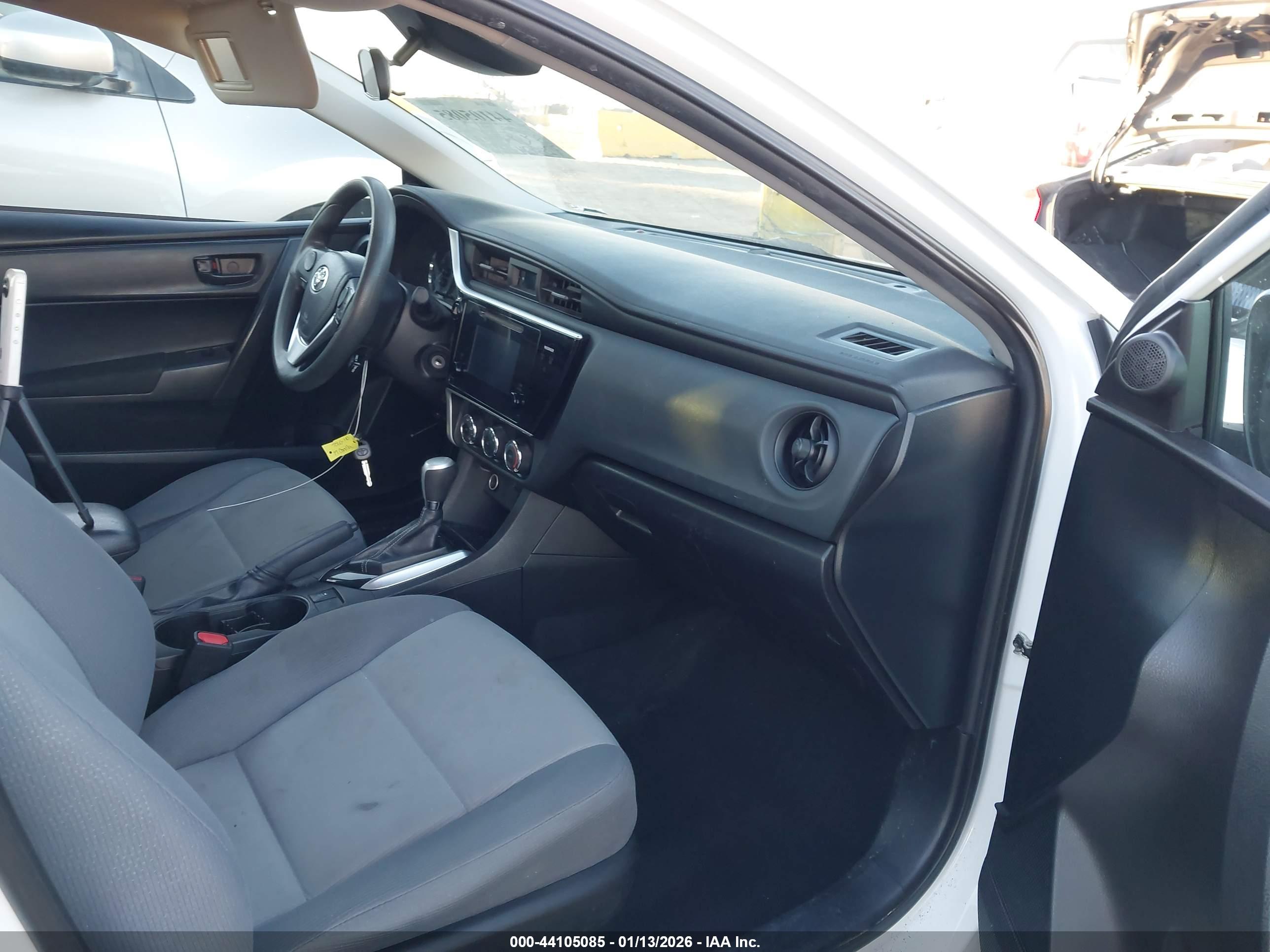 TOYOTA COROLLA image 5
