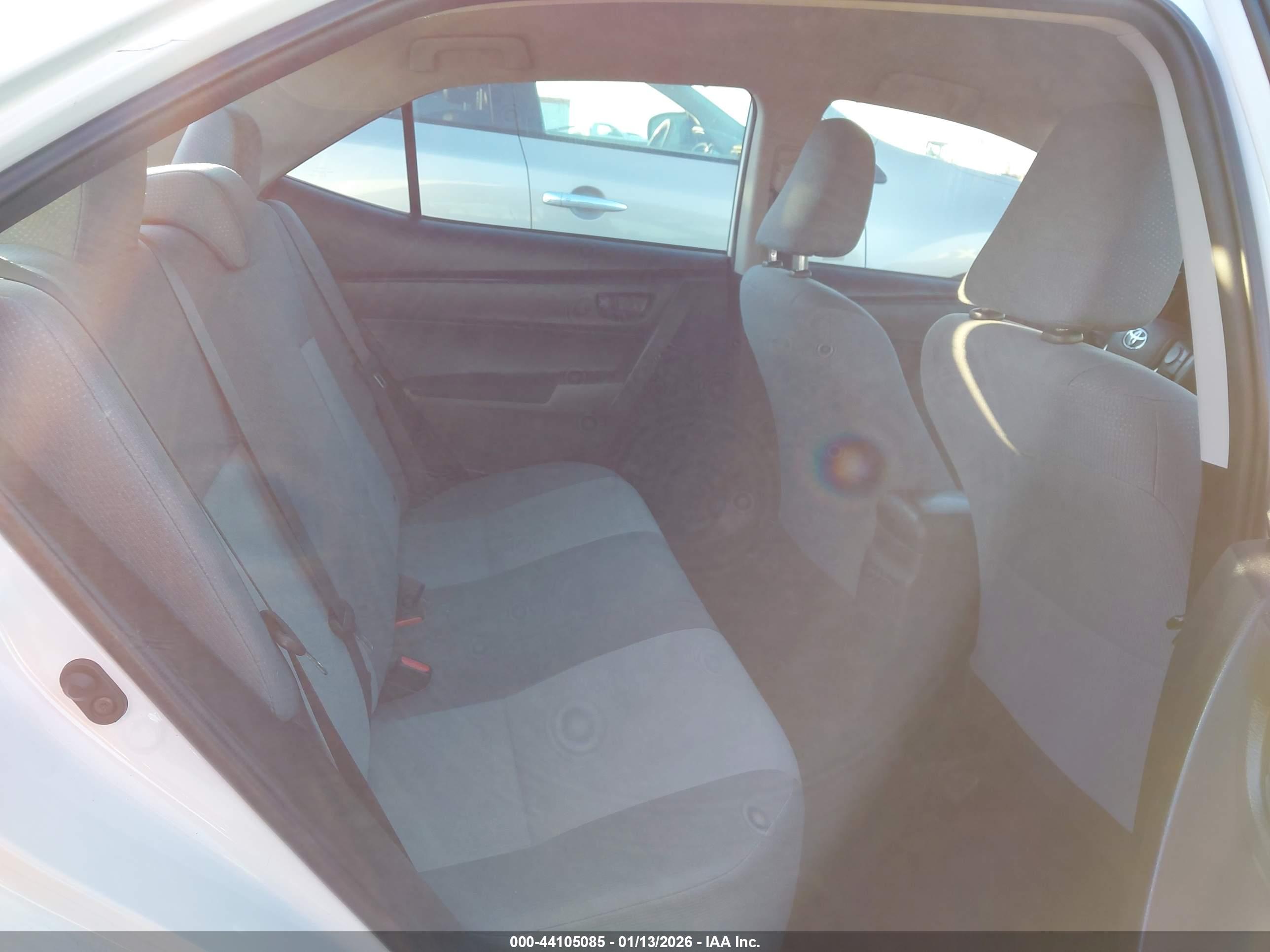 TOYOTA COROLLA image 8