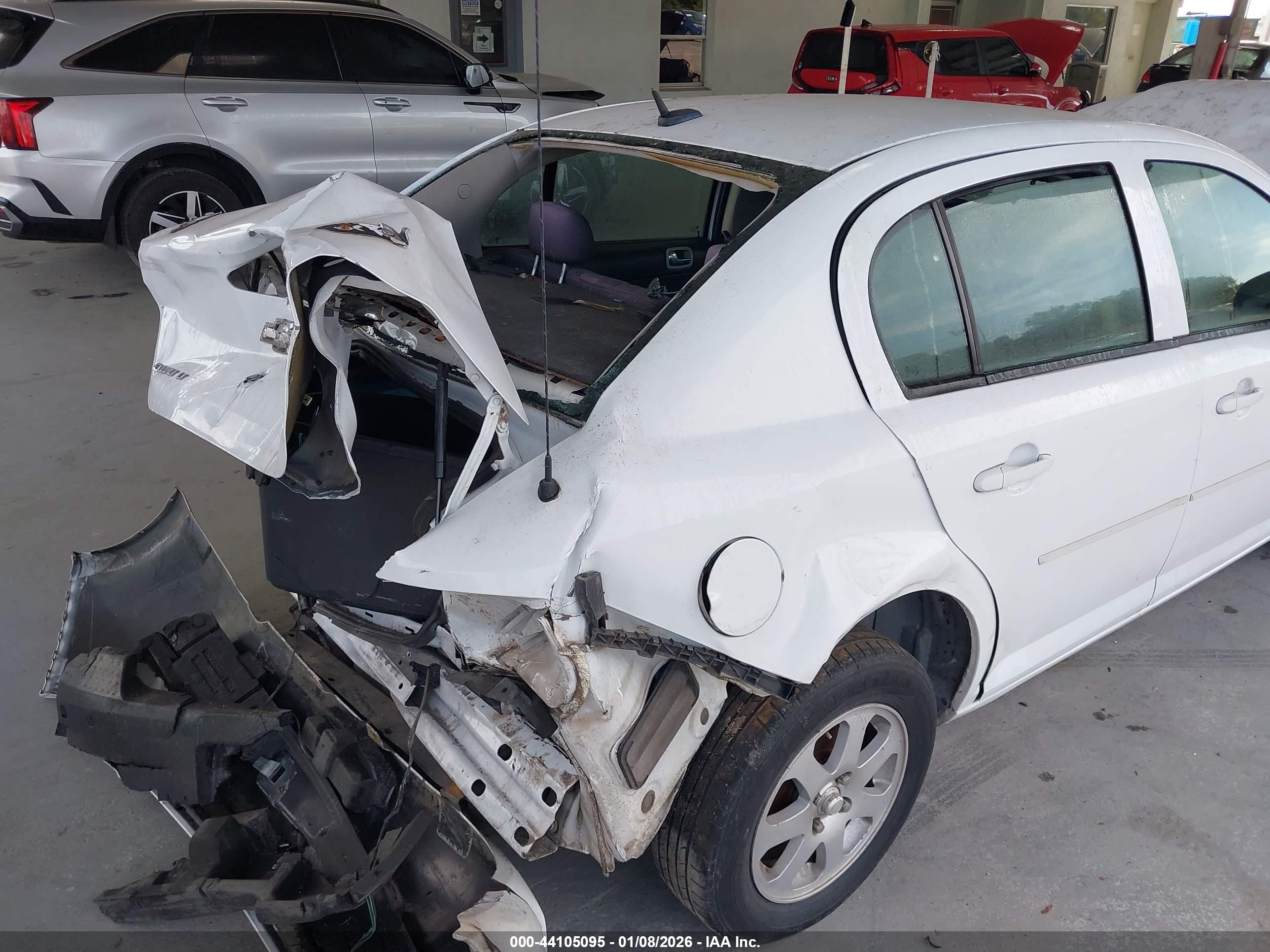 CHEVROLET COBALT image 6