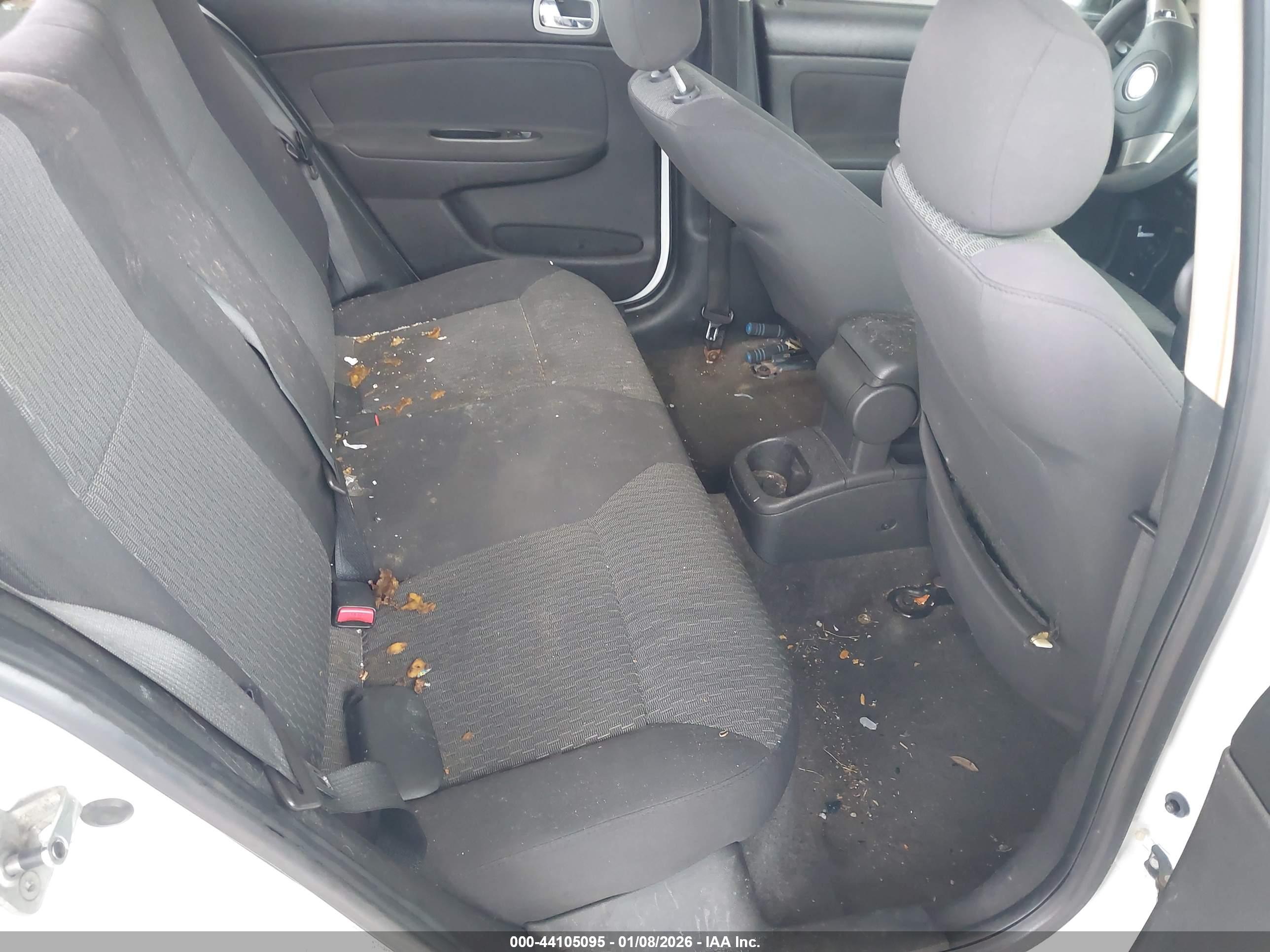 CHEVROLET COBALT image 8