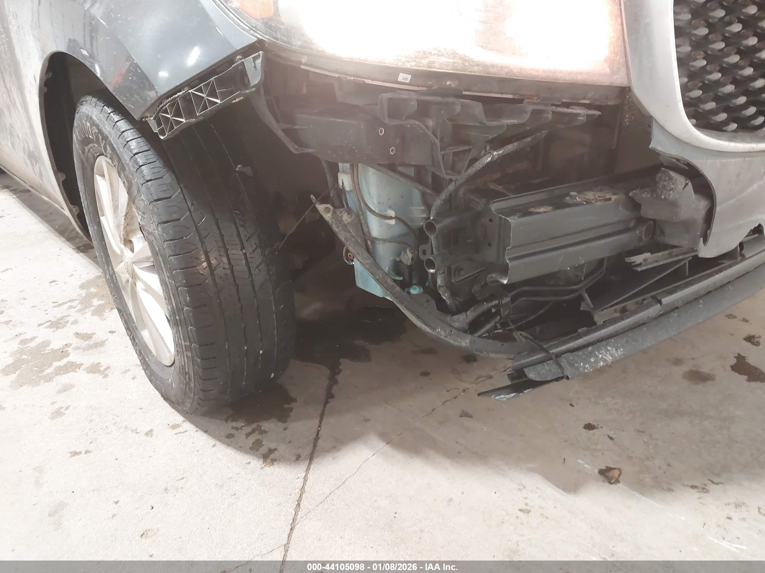 KIA SEDONA image 6
