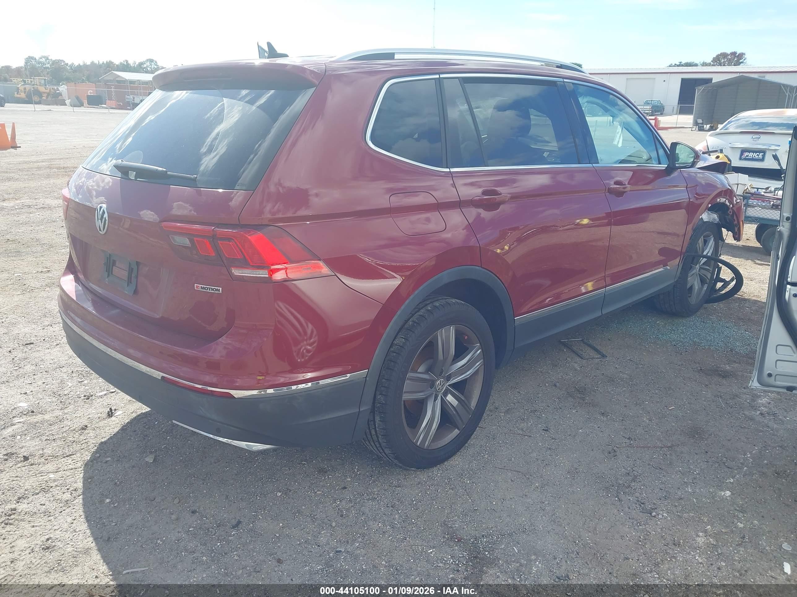 VOLKSWAGEN TIGUAN image 4