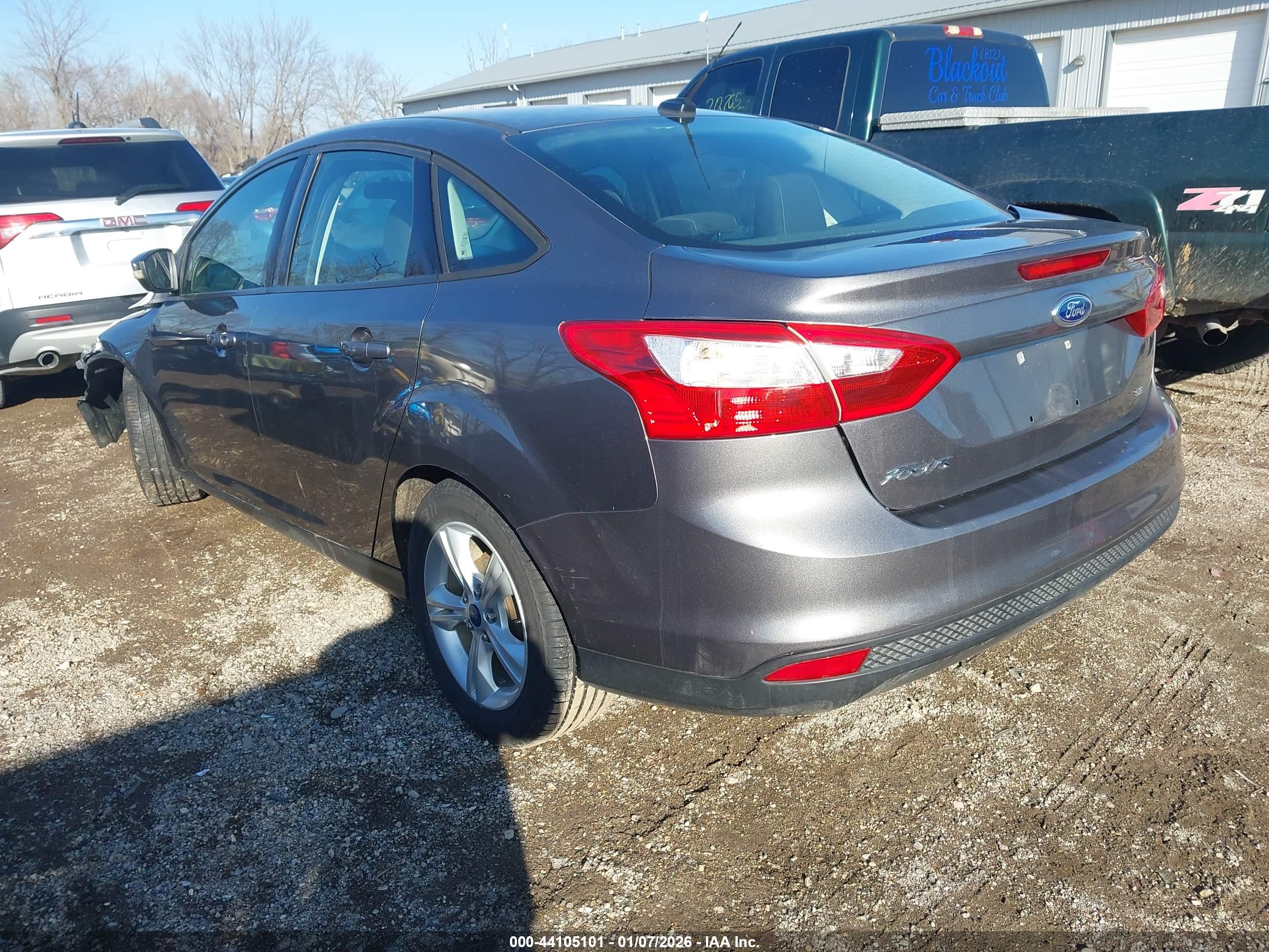 FORD FOCUS image 3
