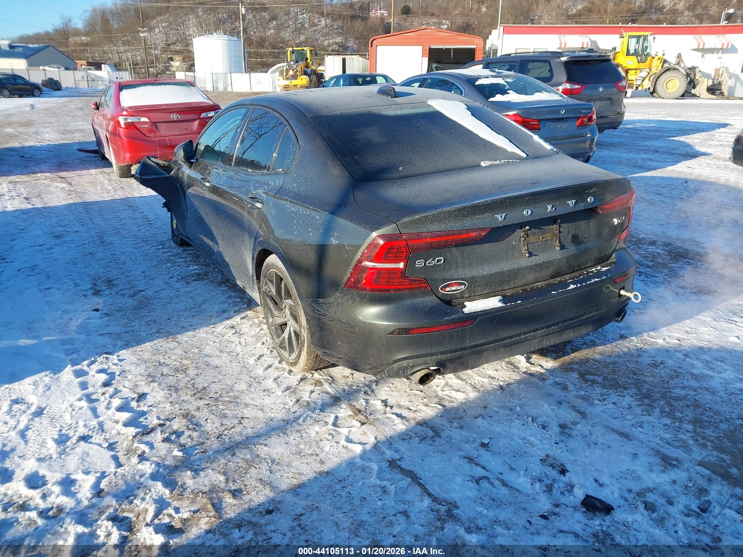 VOLVO S60 image 3