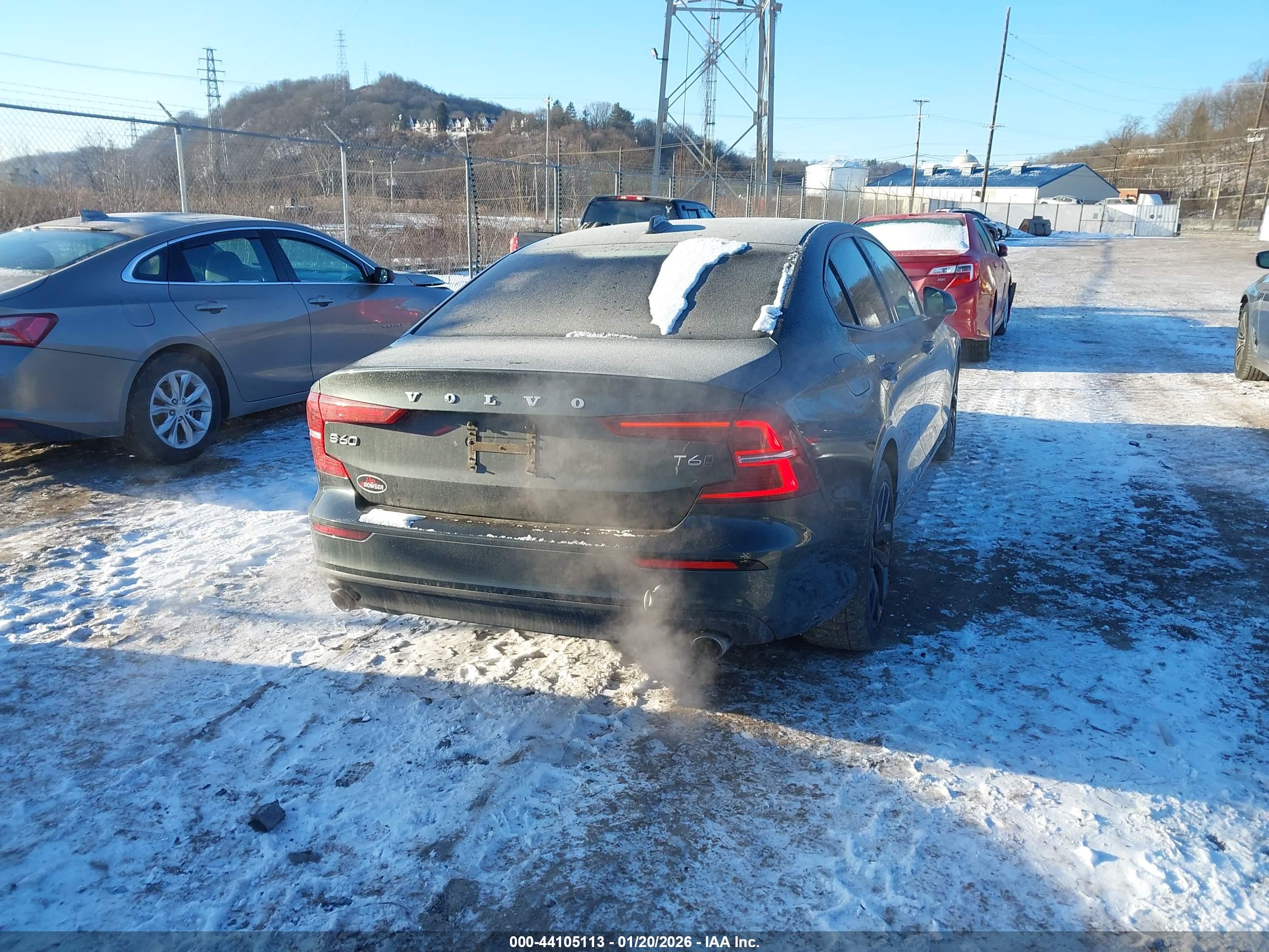 VOLVO S60 image 4