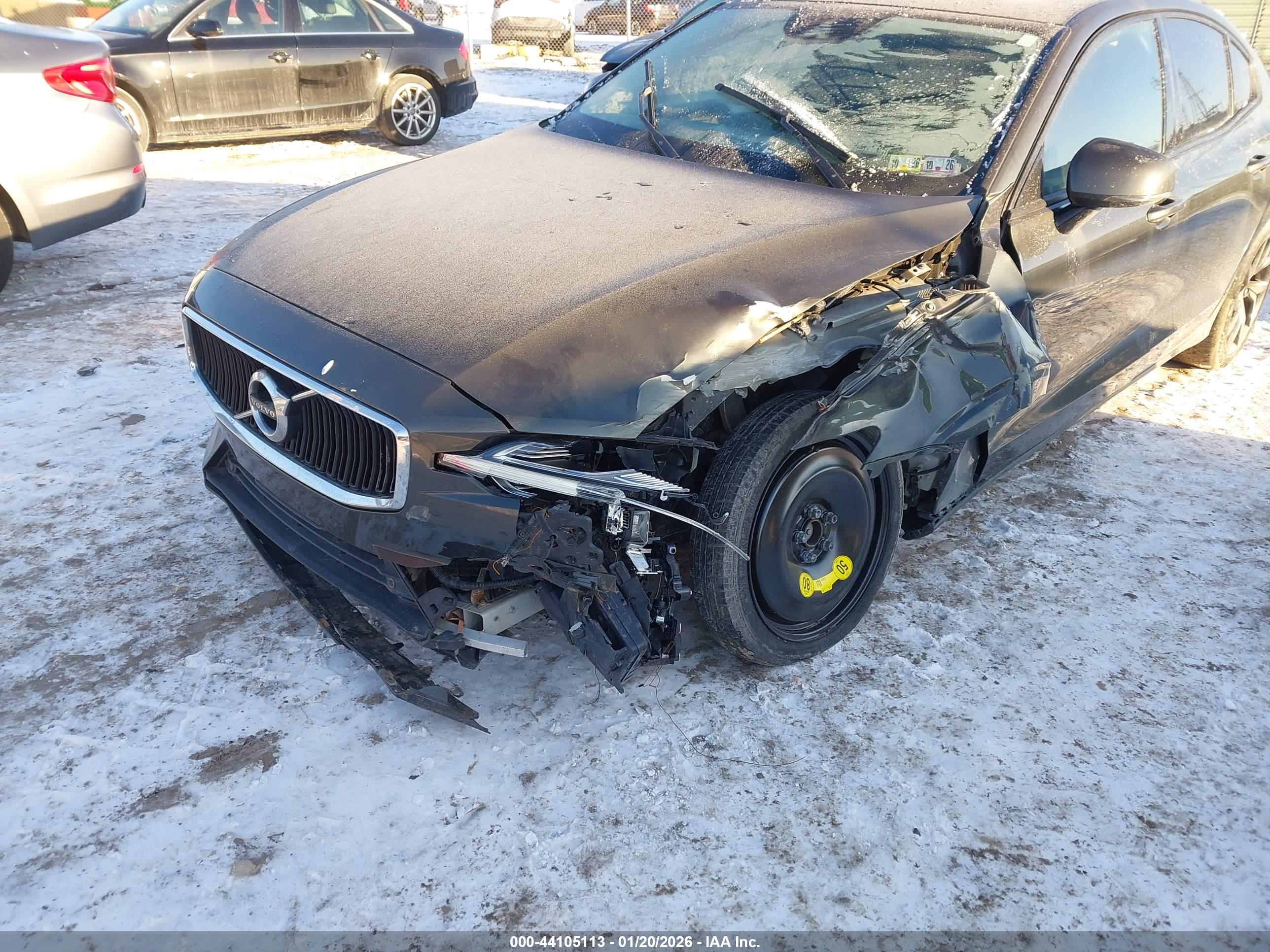 VOLVO S60 image 6