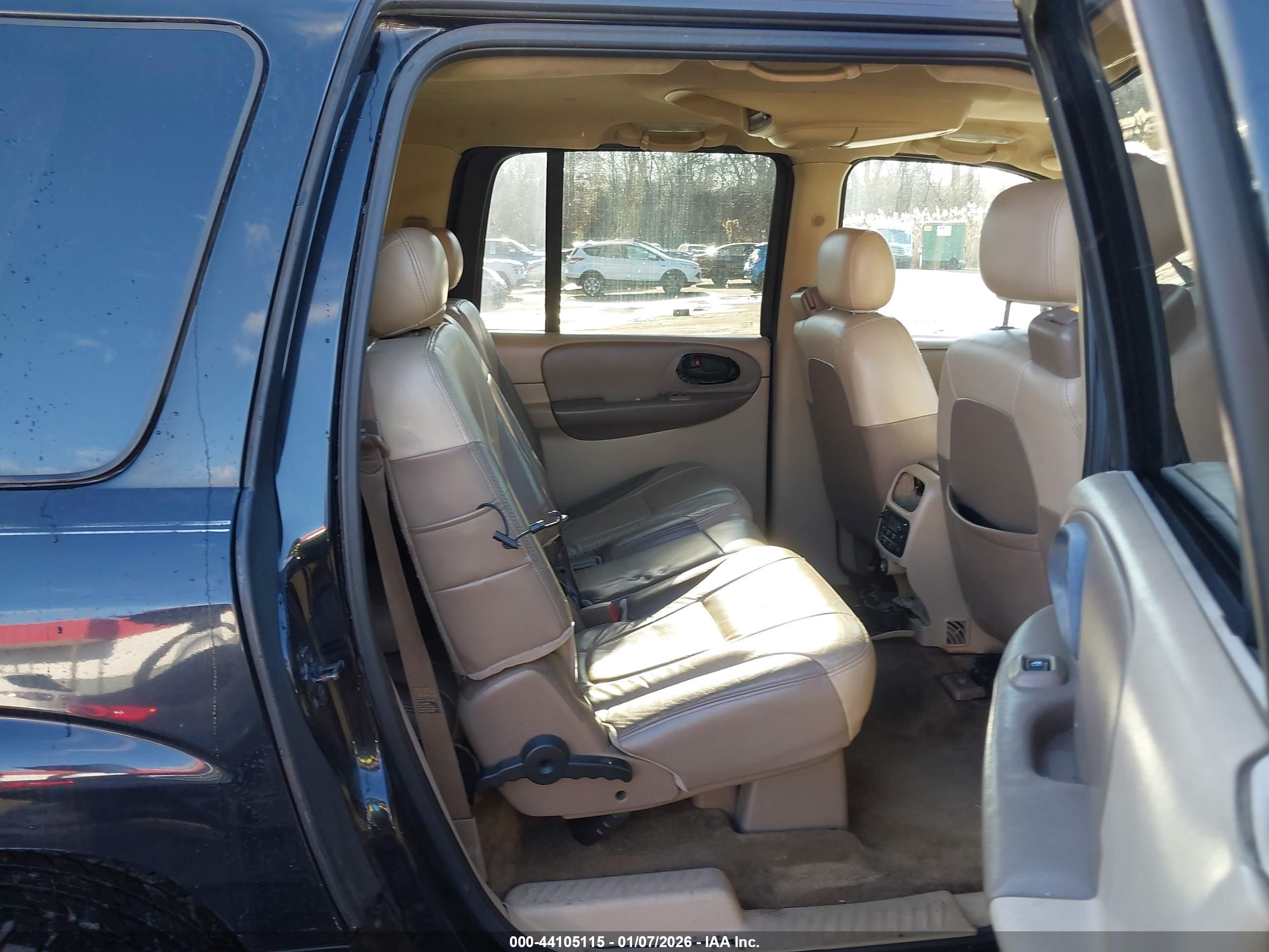 CHEVROLET TRAILBLAZER image 8