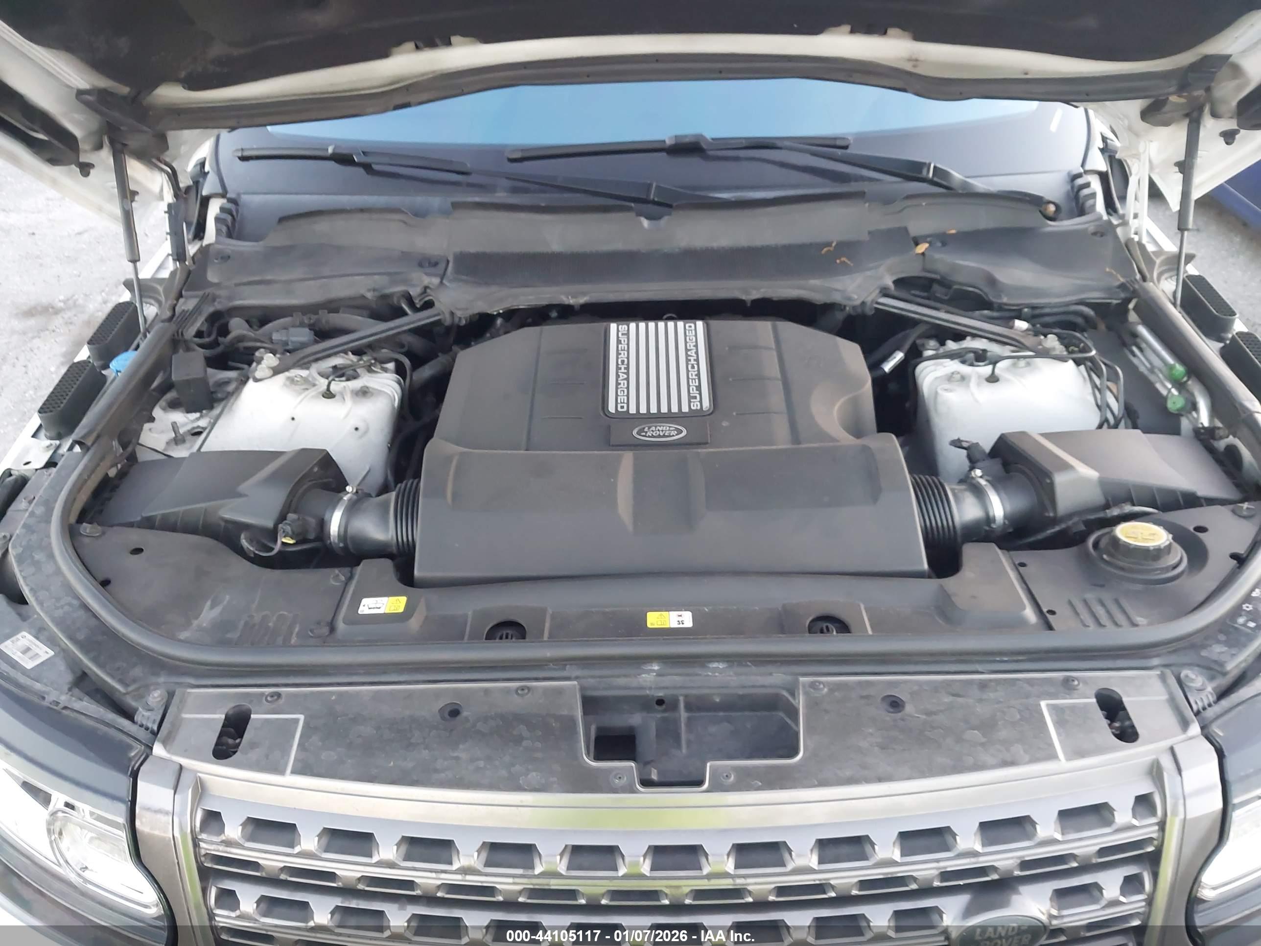 LAND ROVER image 10