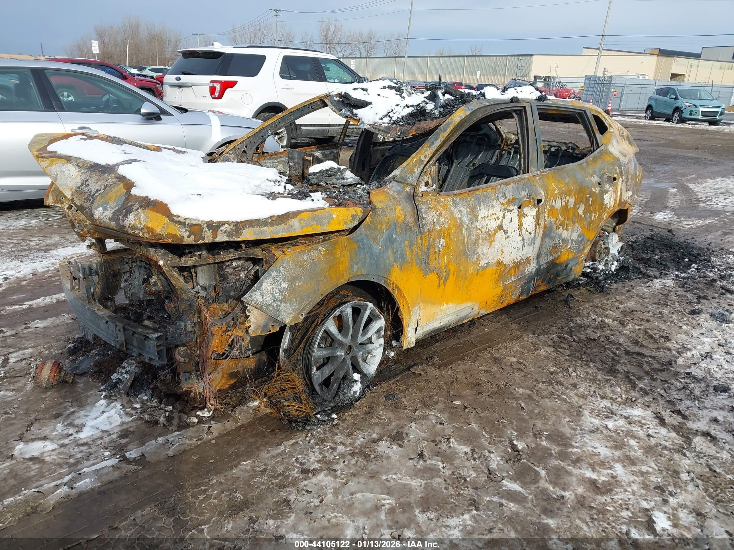 NISSAN ROGUE image 2