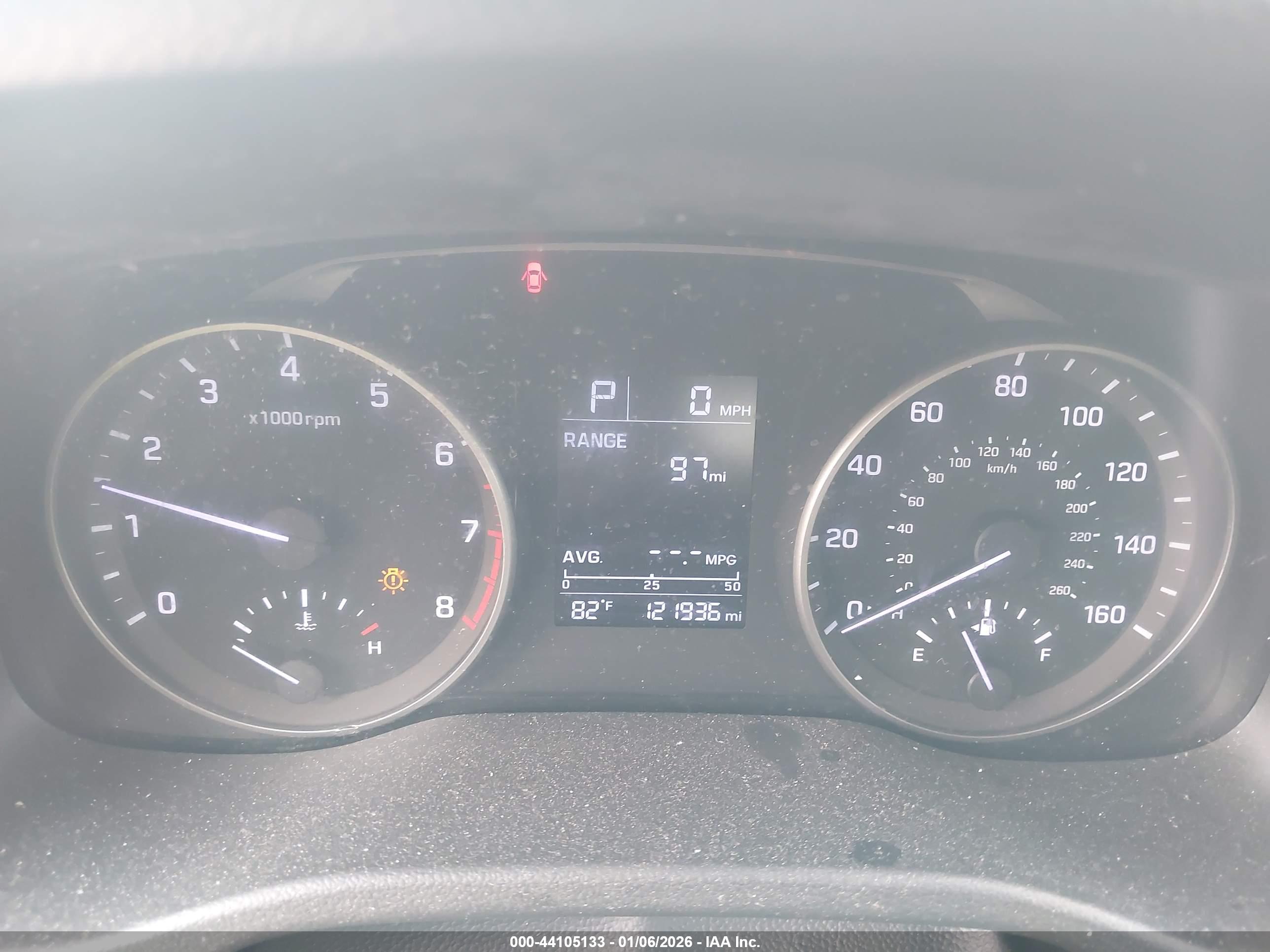 HYUNDAI ELANTRA image 7