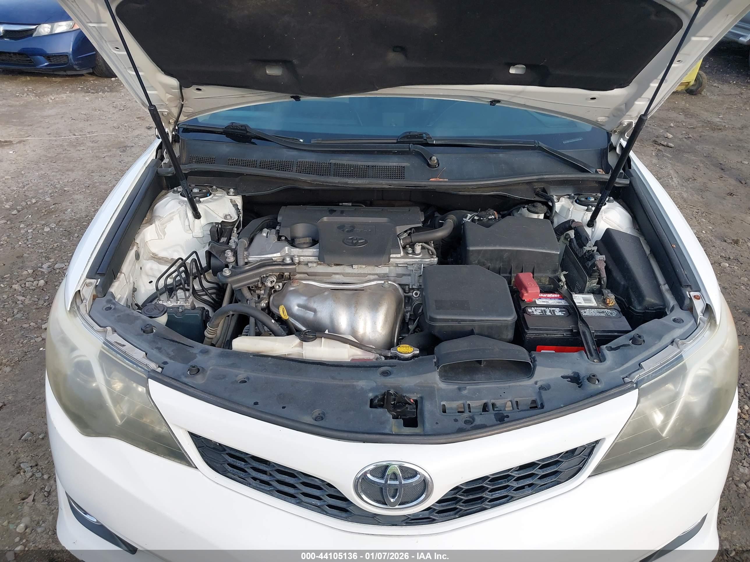 TOYOTA CAMRY image 10