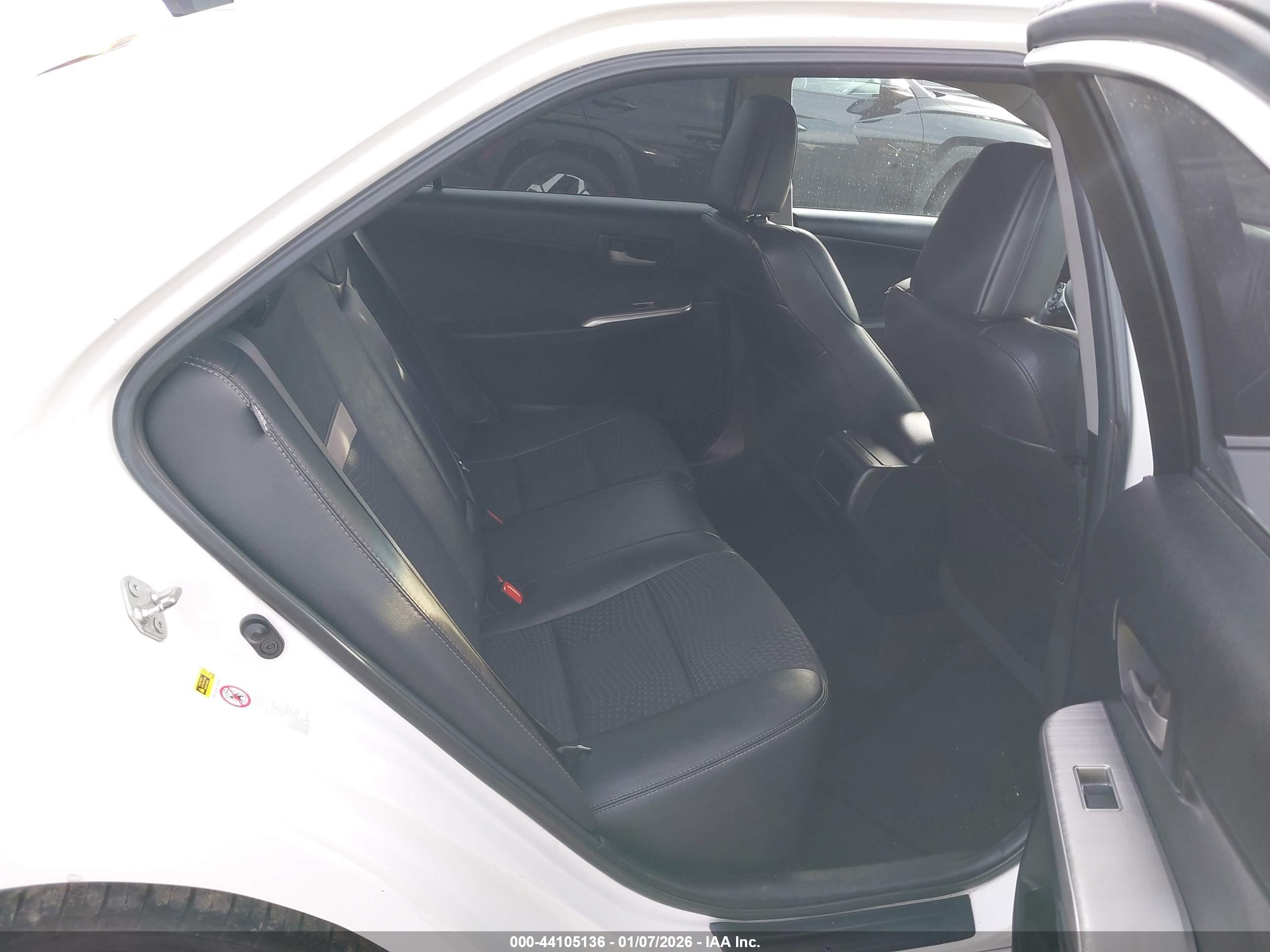TOYOTA CAMRY image 8