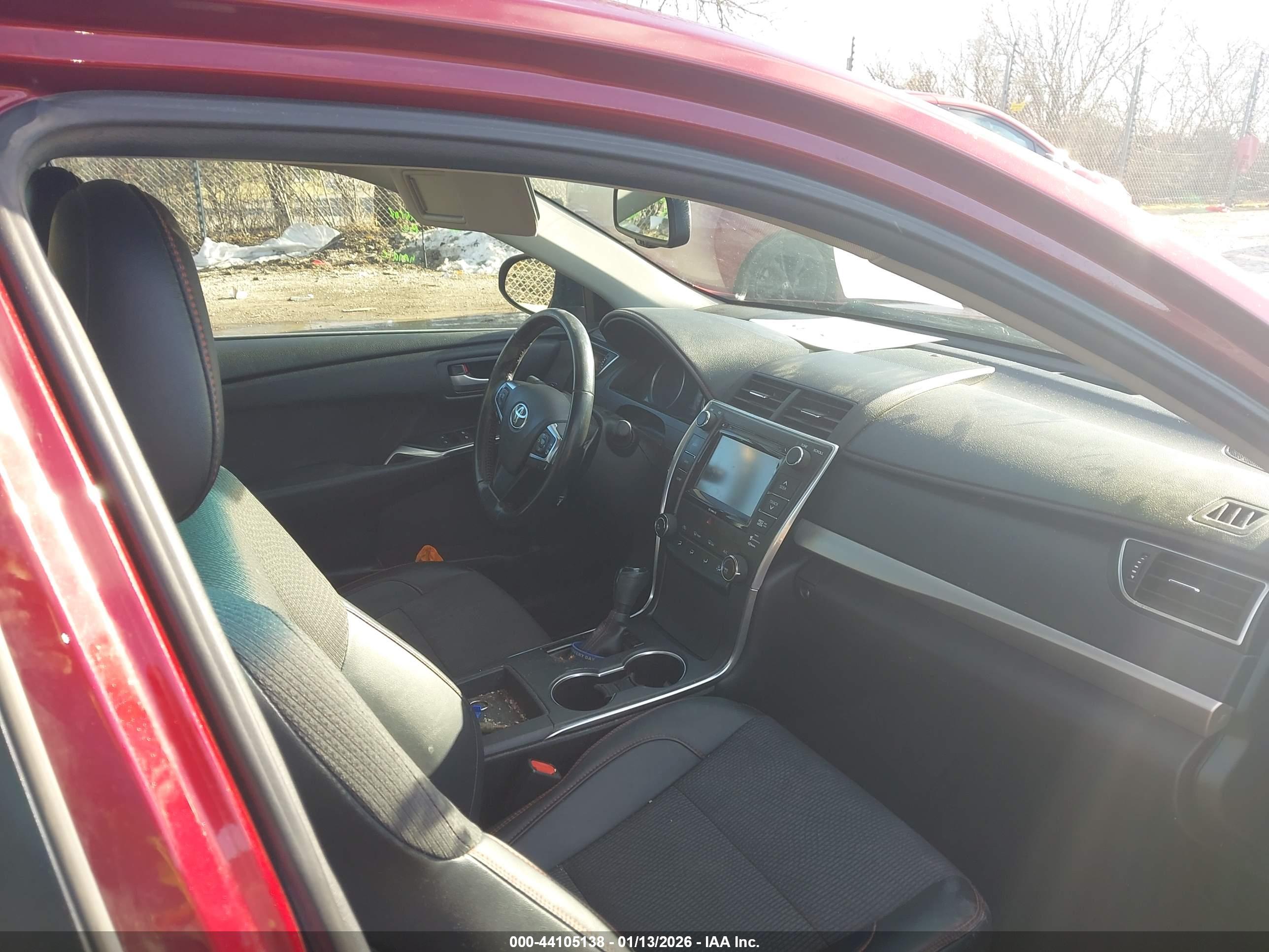 TOYOTA CAMRY image 5