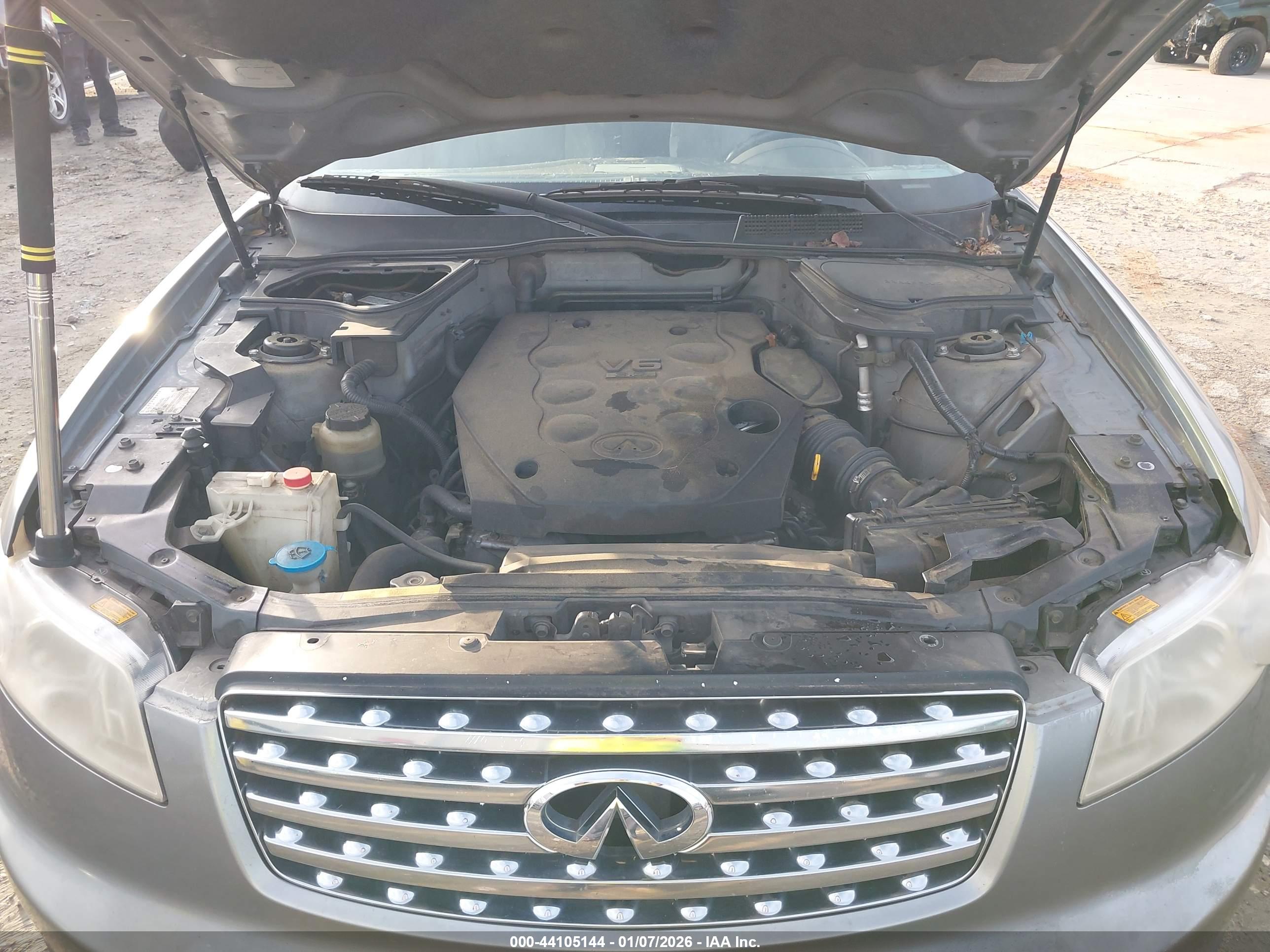 INFINITI FX35 image 10
