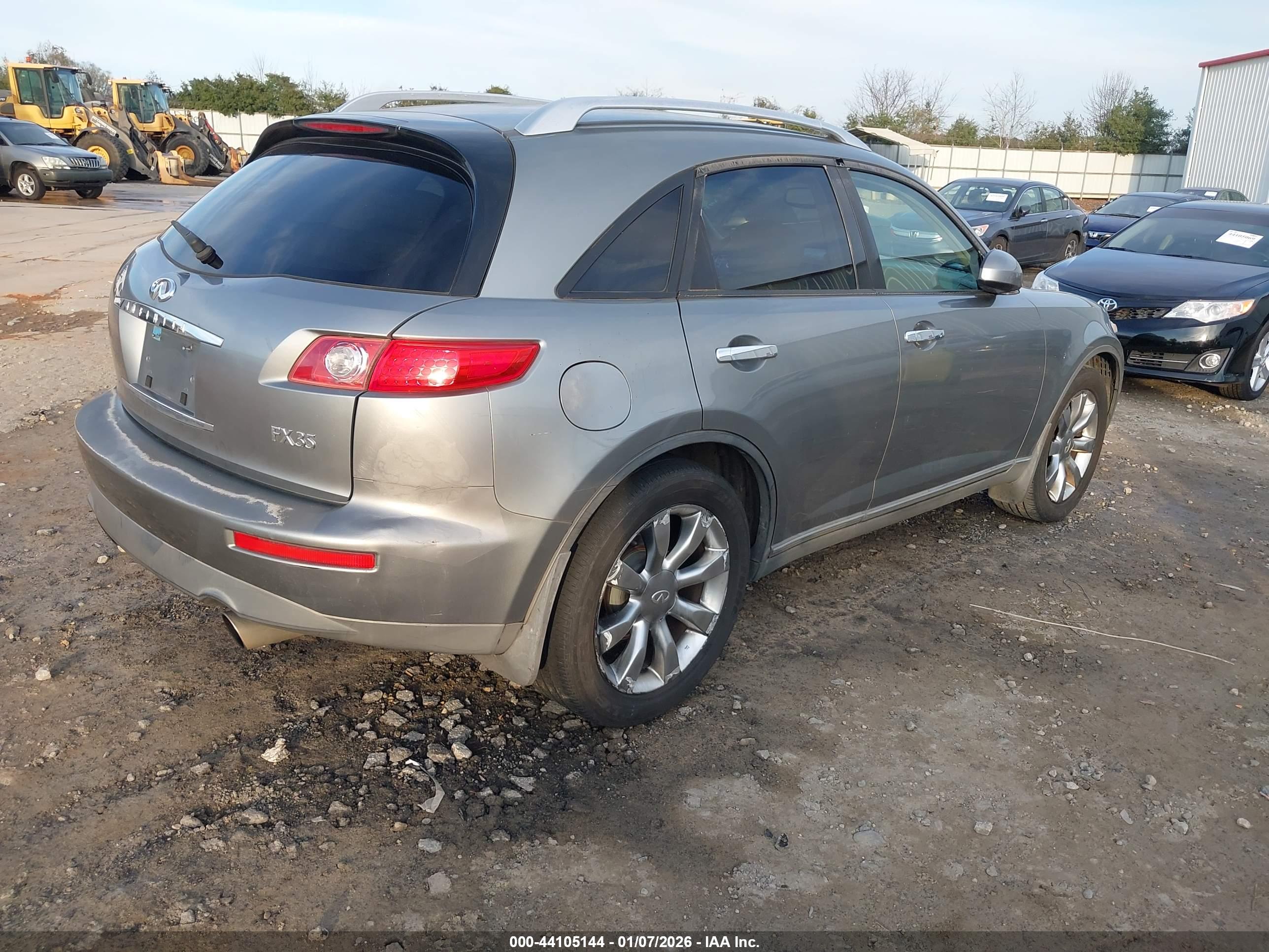 INFINITI FX35 image 4