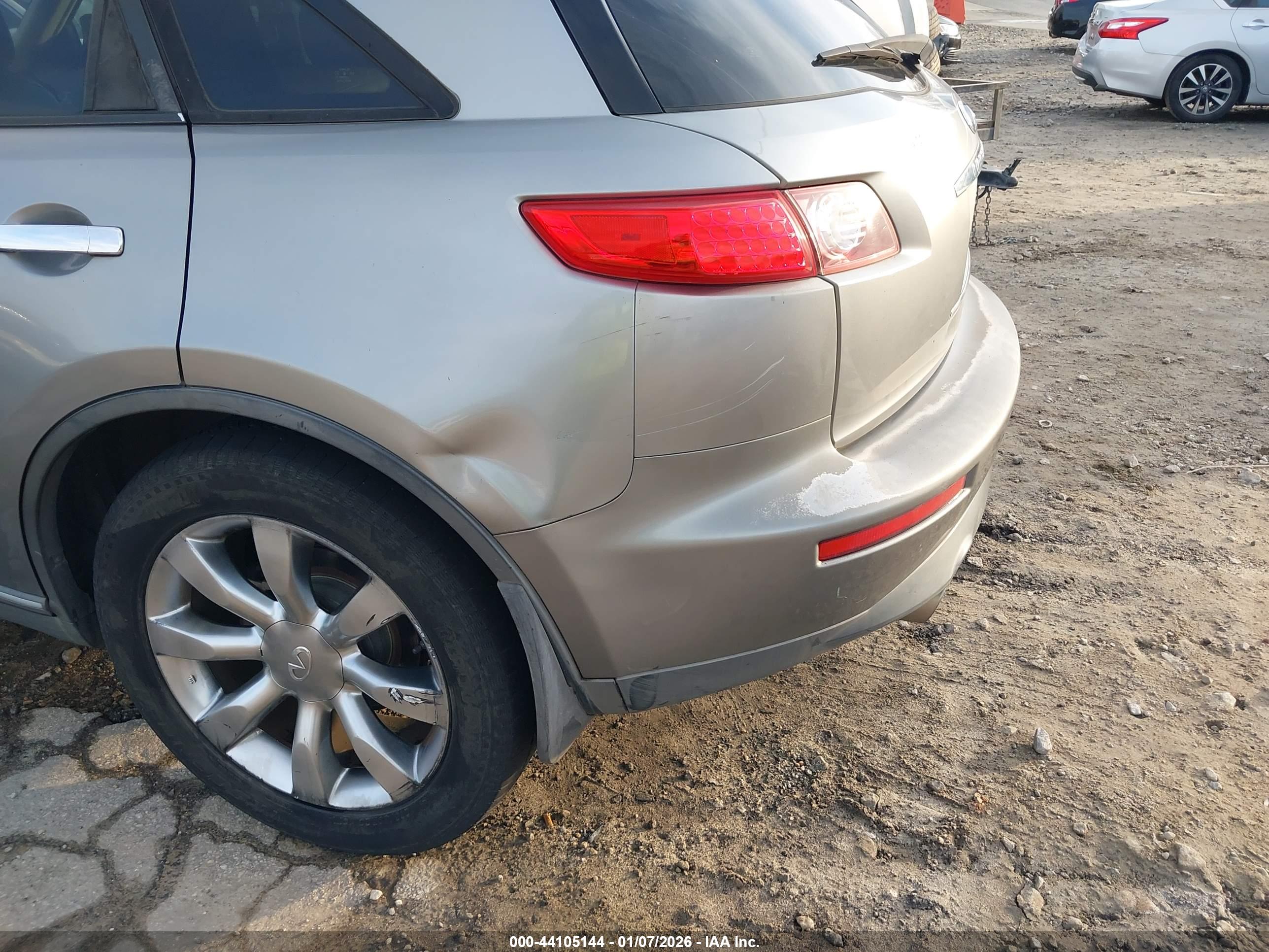 INFINITI FX35 image 6