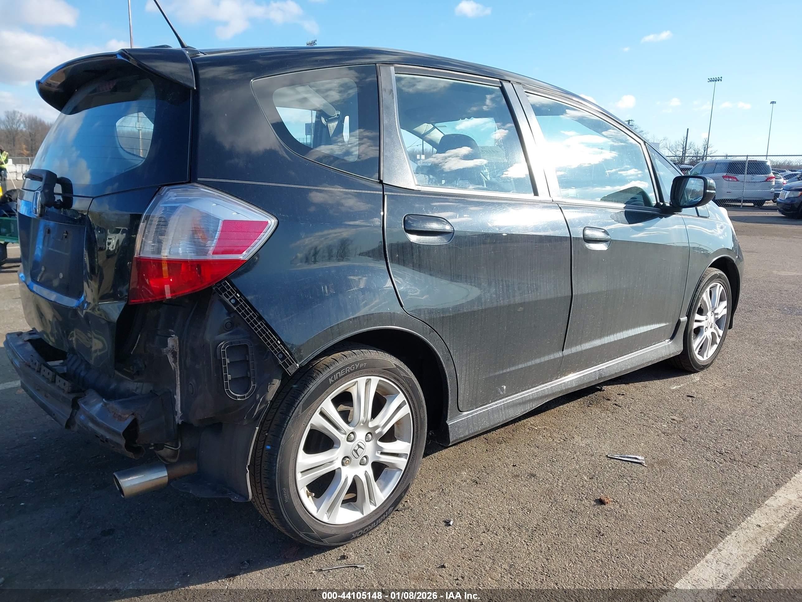 HONDA FIT image 4