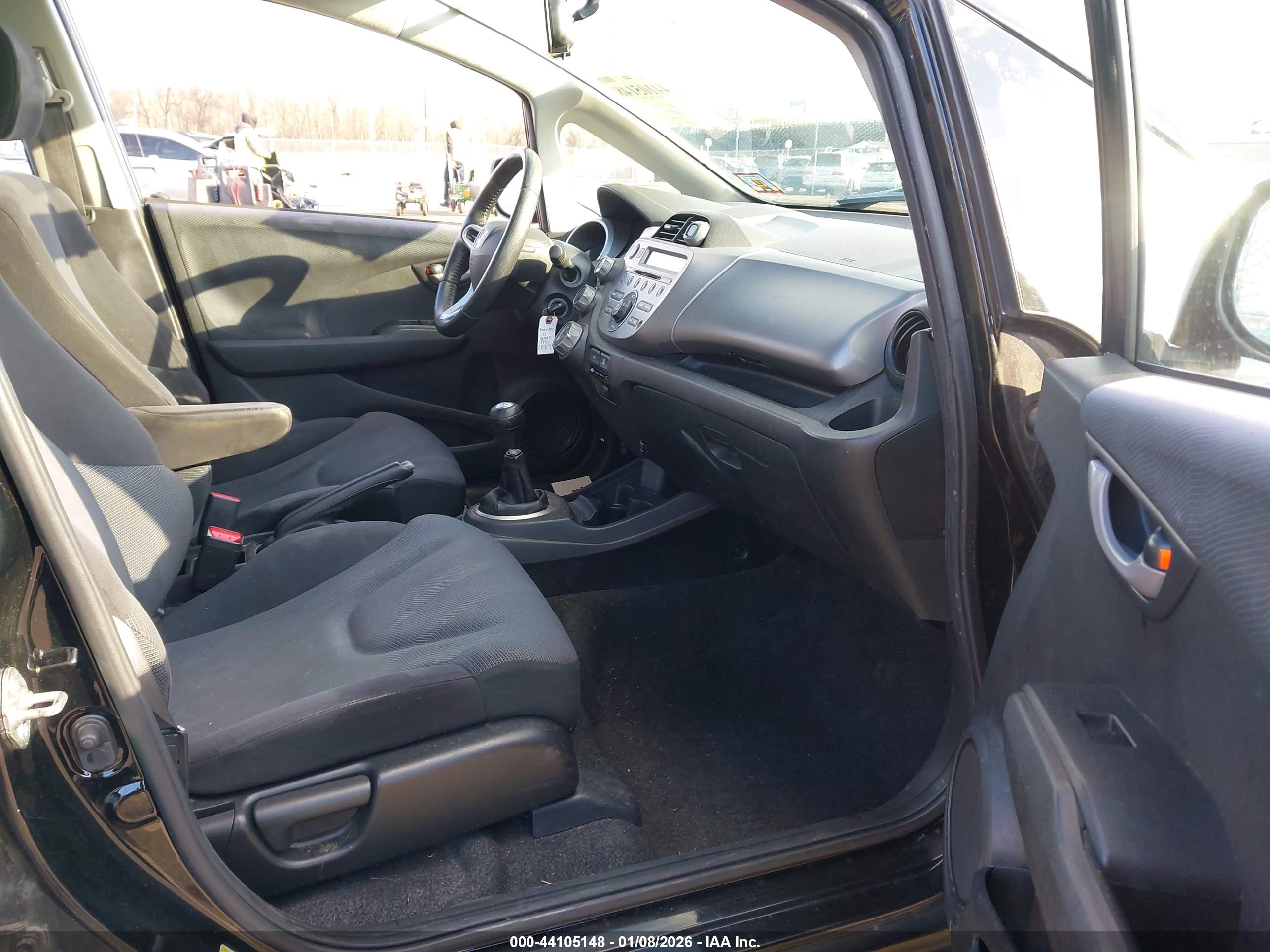 HONDA FIT image 5