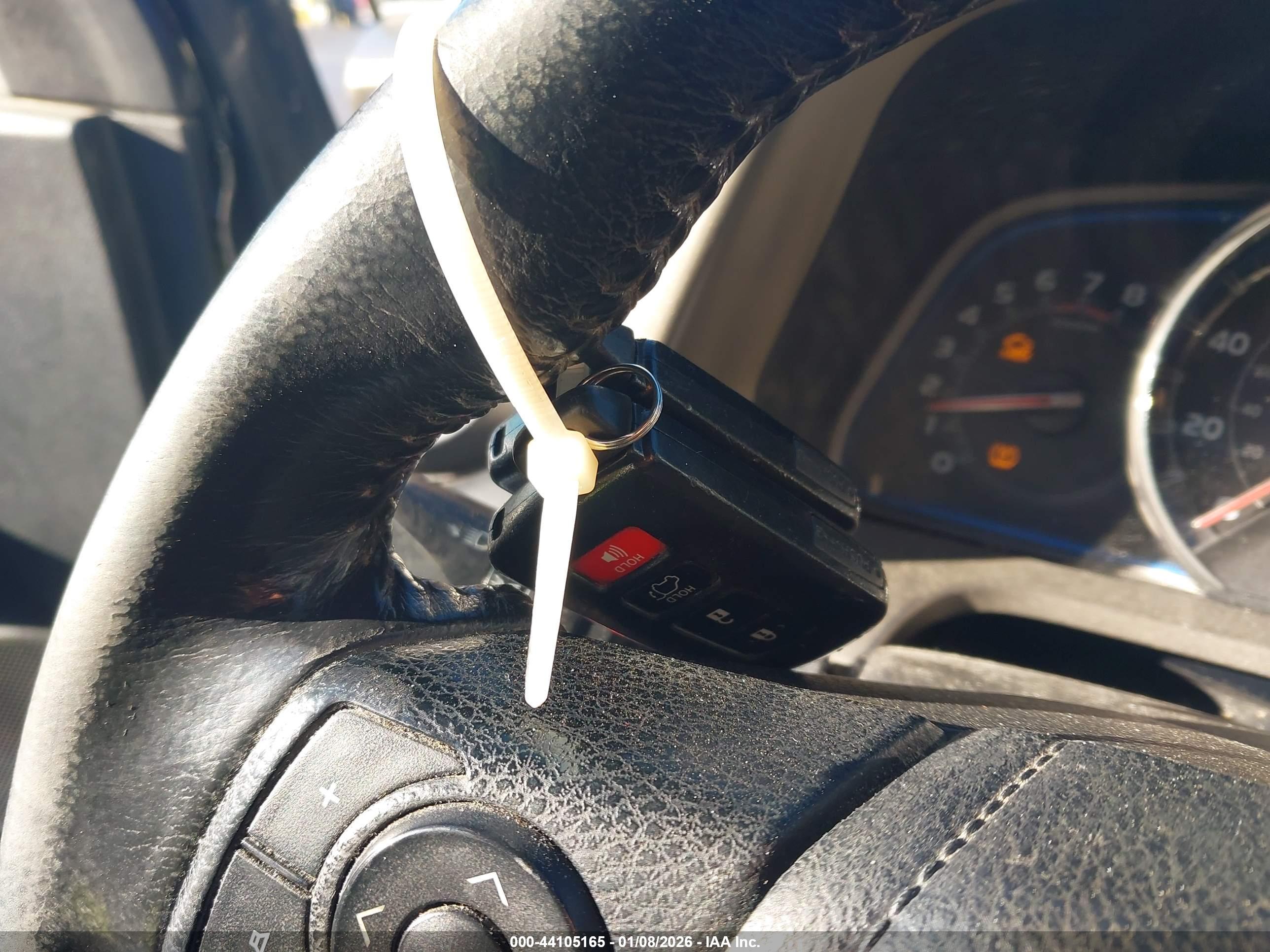 TOYOTA RAV4 image 11