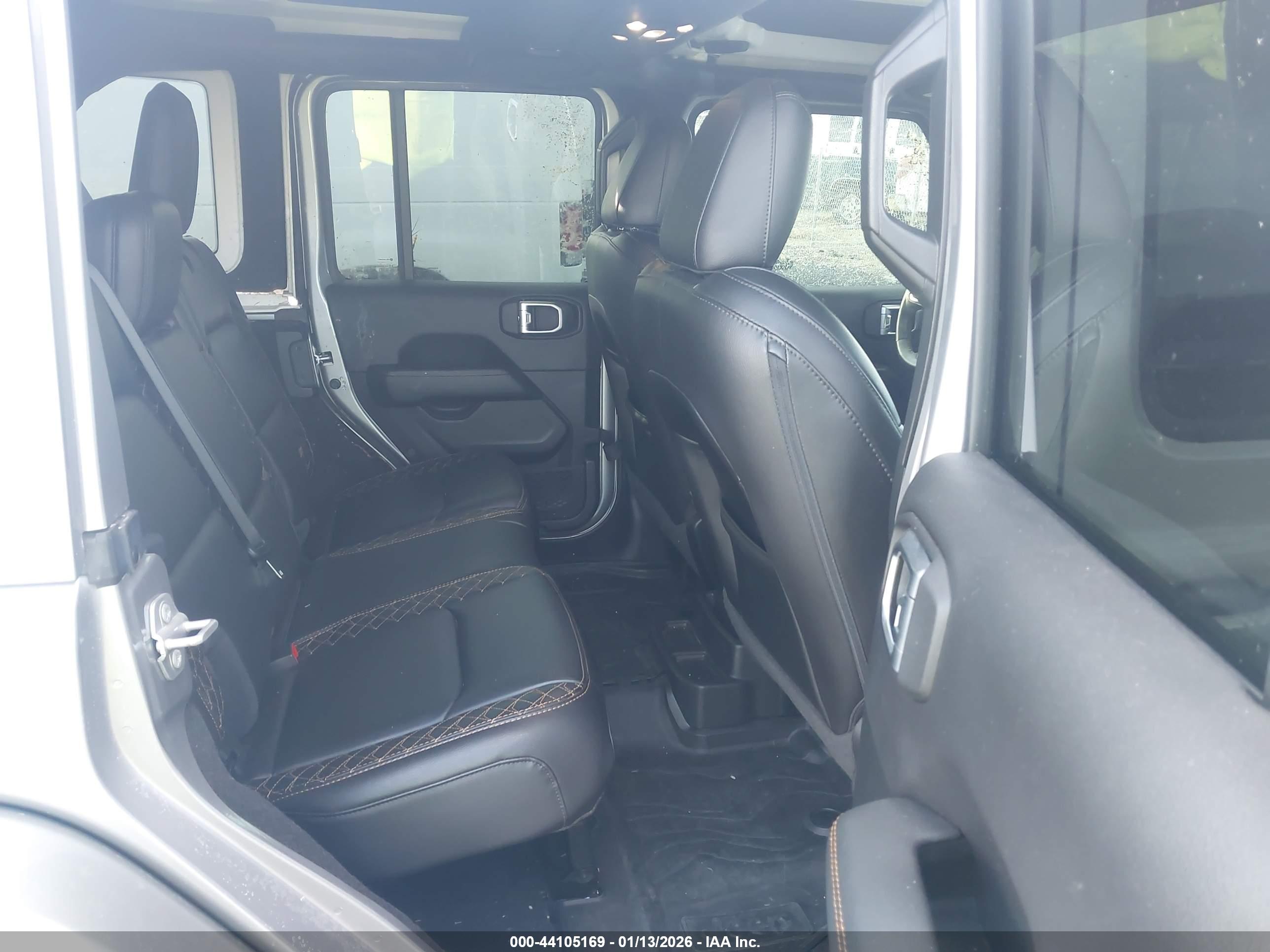 JEEP WRANGLER image 8