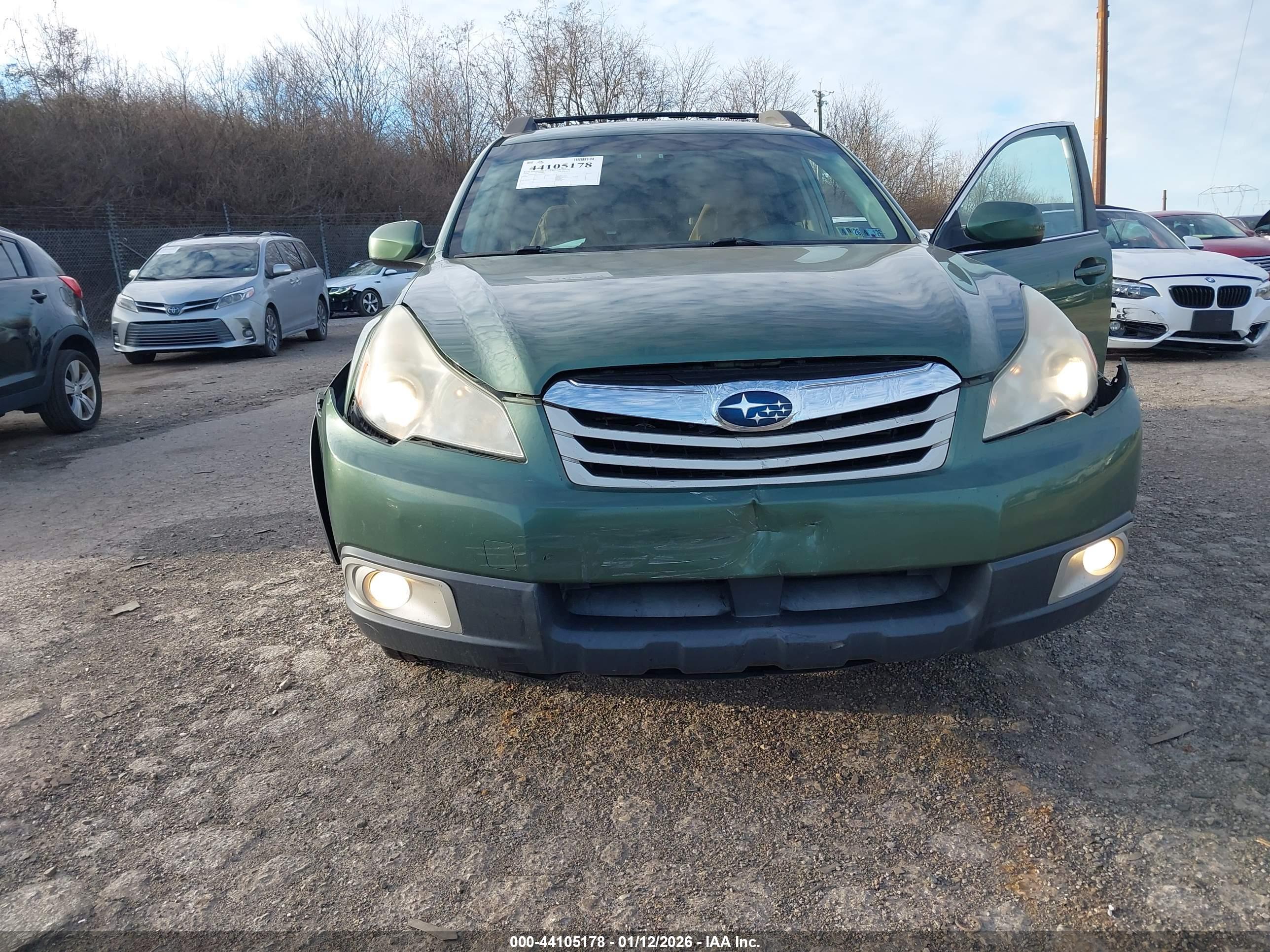 SUBARU OUTBACK image 6