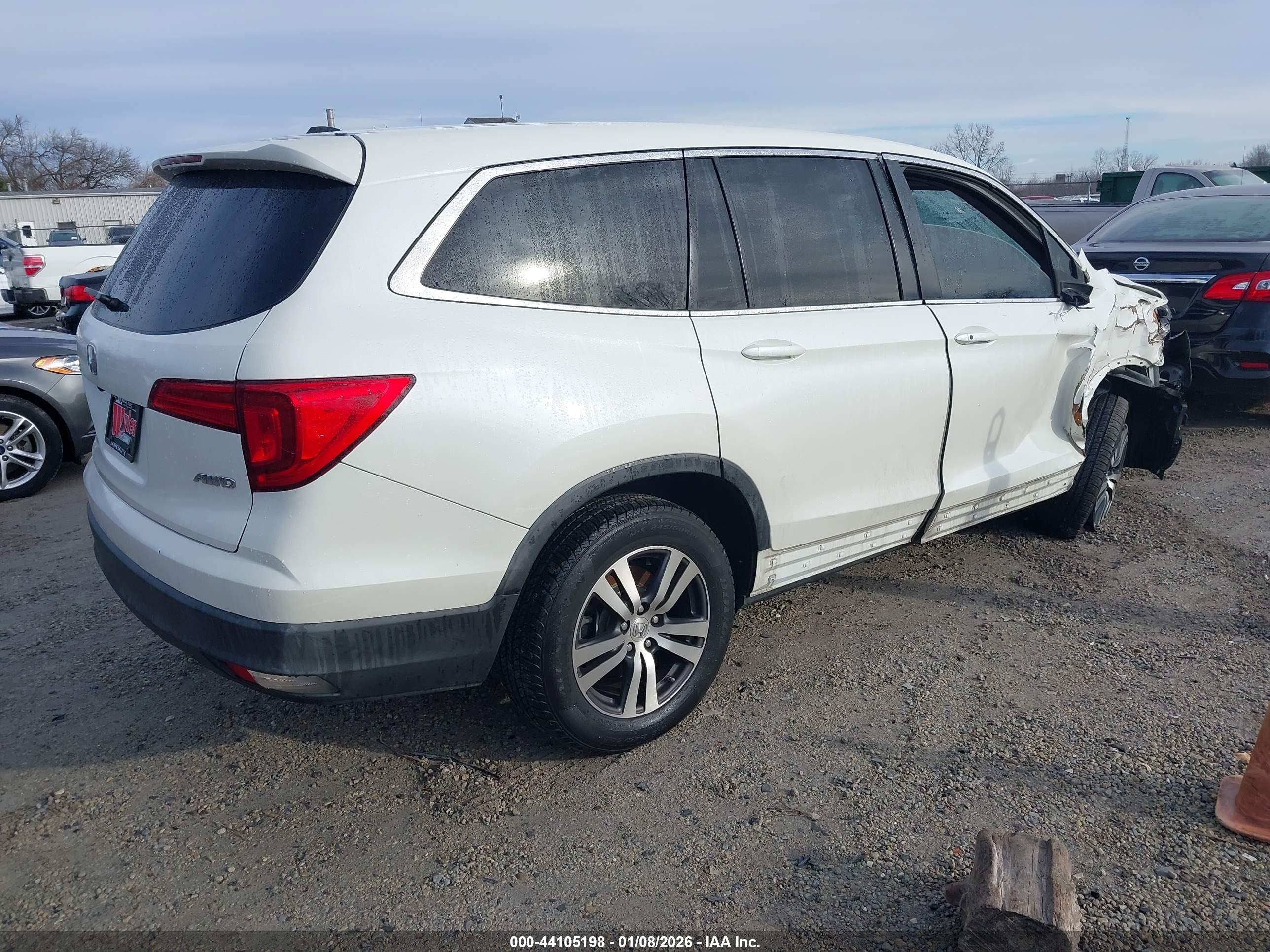 HONDA PILOT image 4