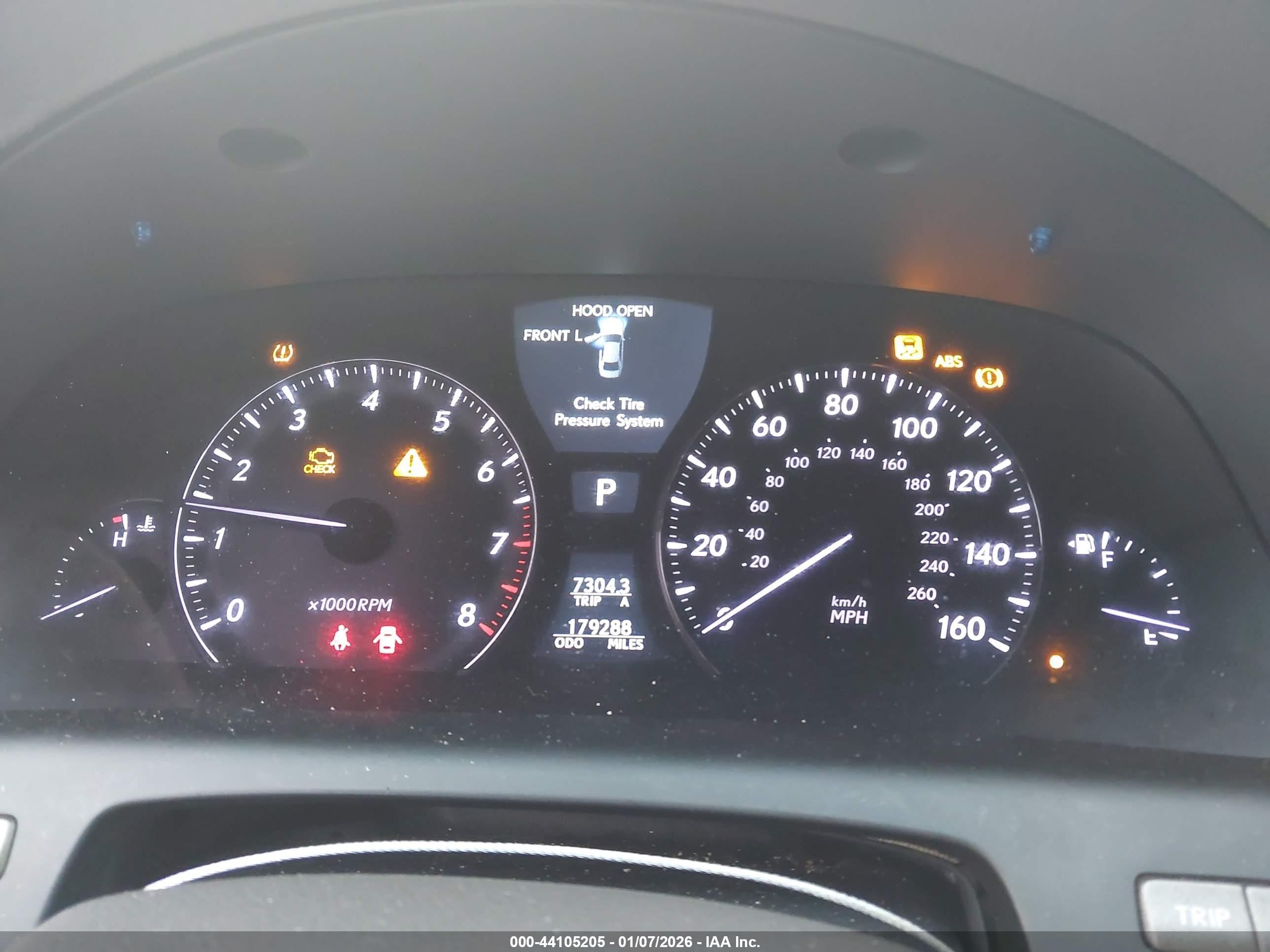 LEXUS LS image 7