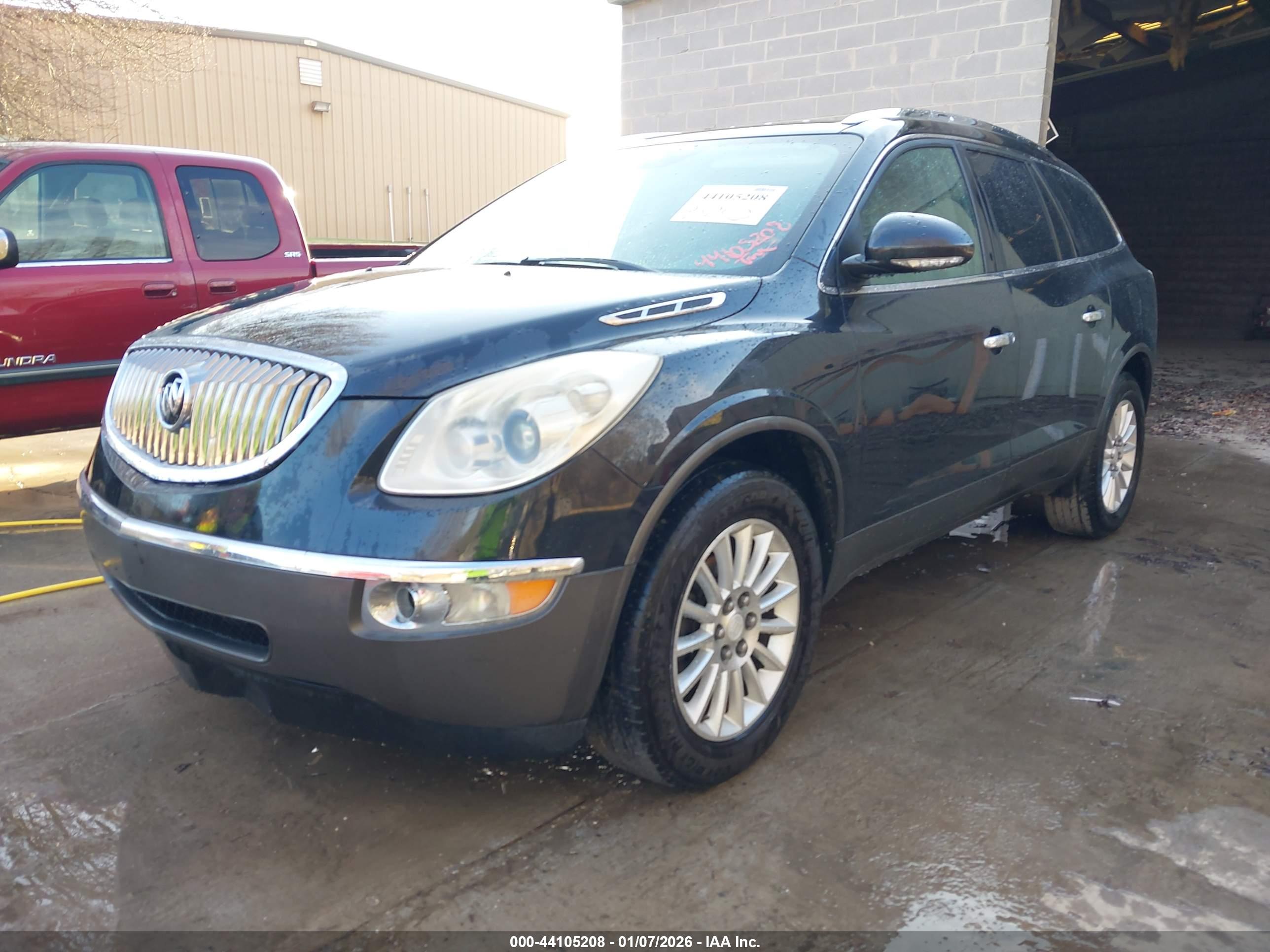 BUICK ENCLAVE image 2