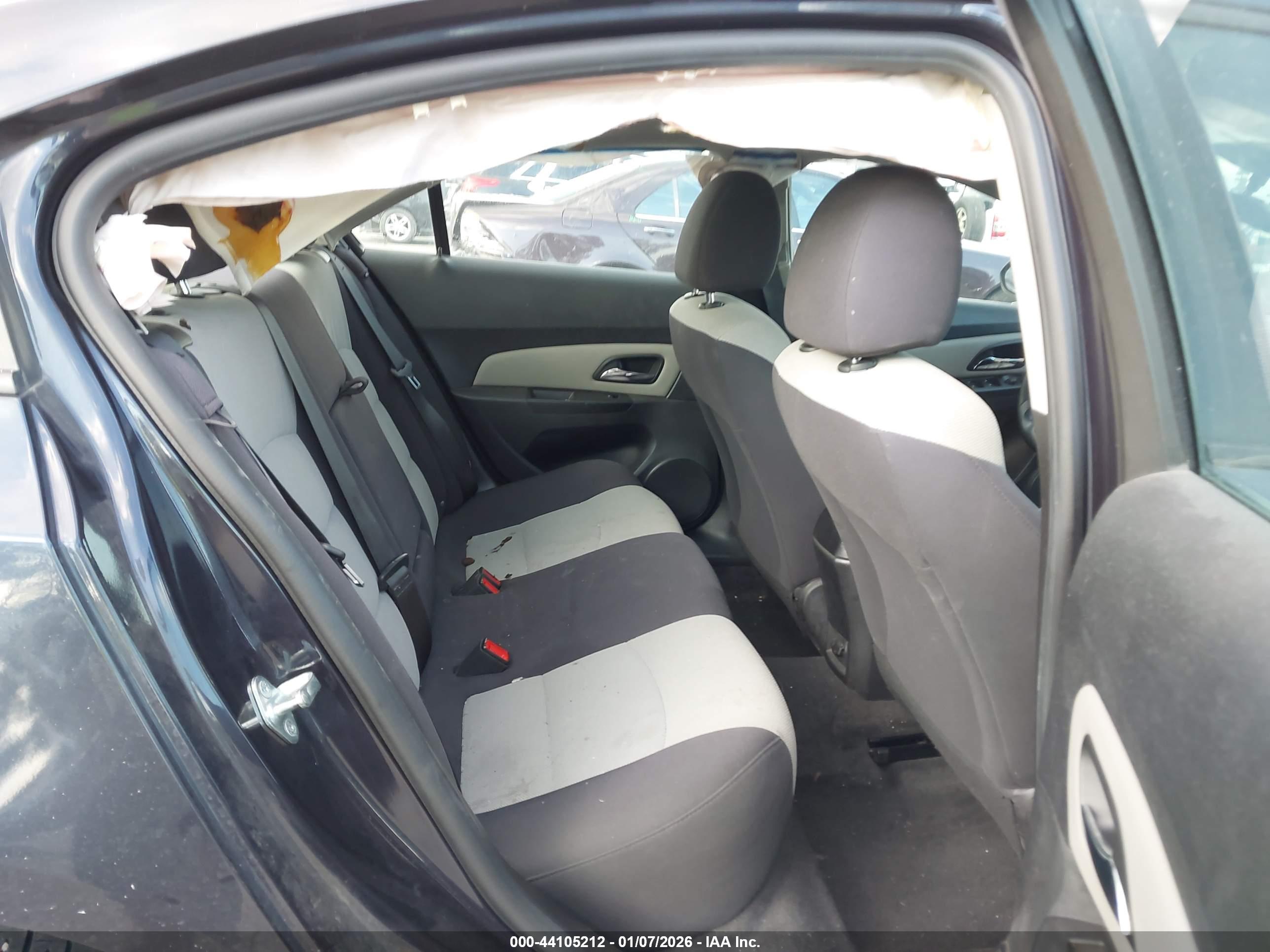 CHEVROLET CRUZE image 8