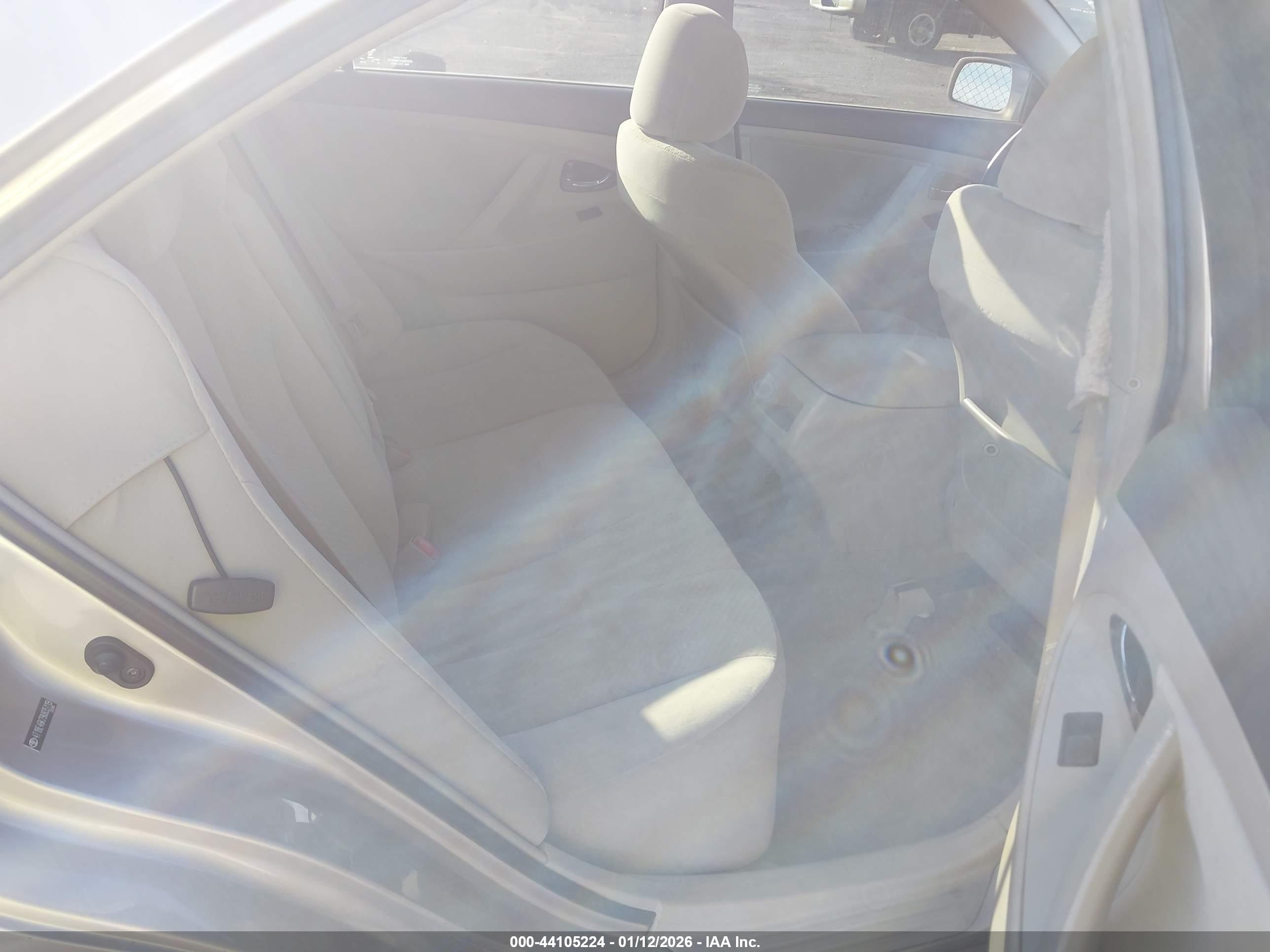 TOYOTA CAMRY image 8