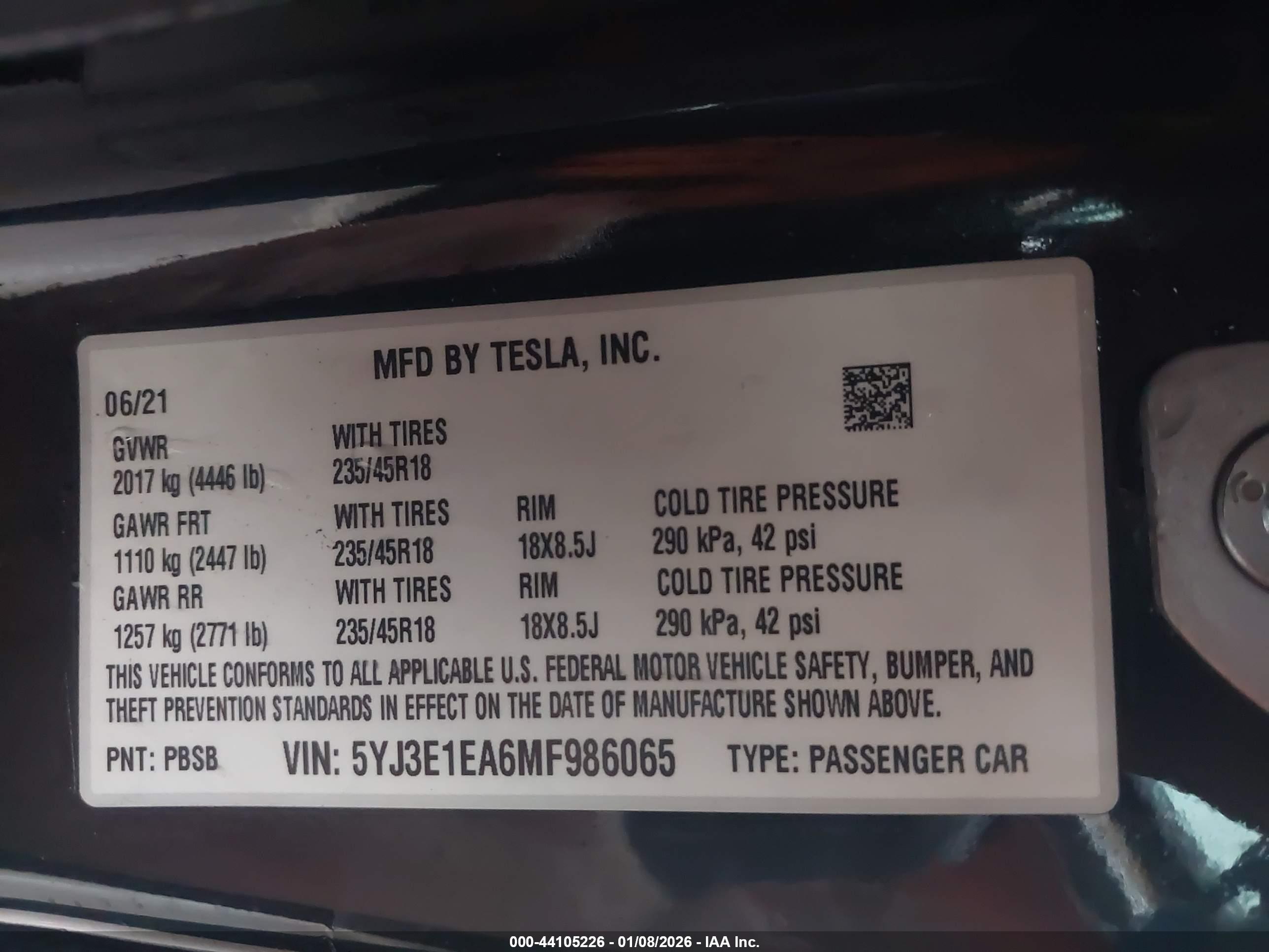 TESLA MODEL image 9