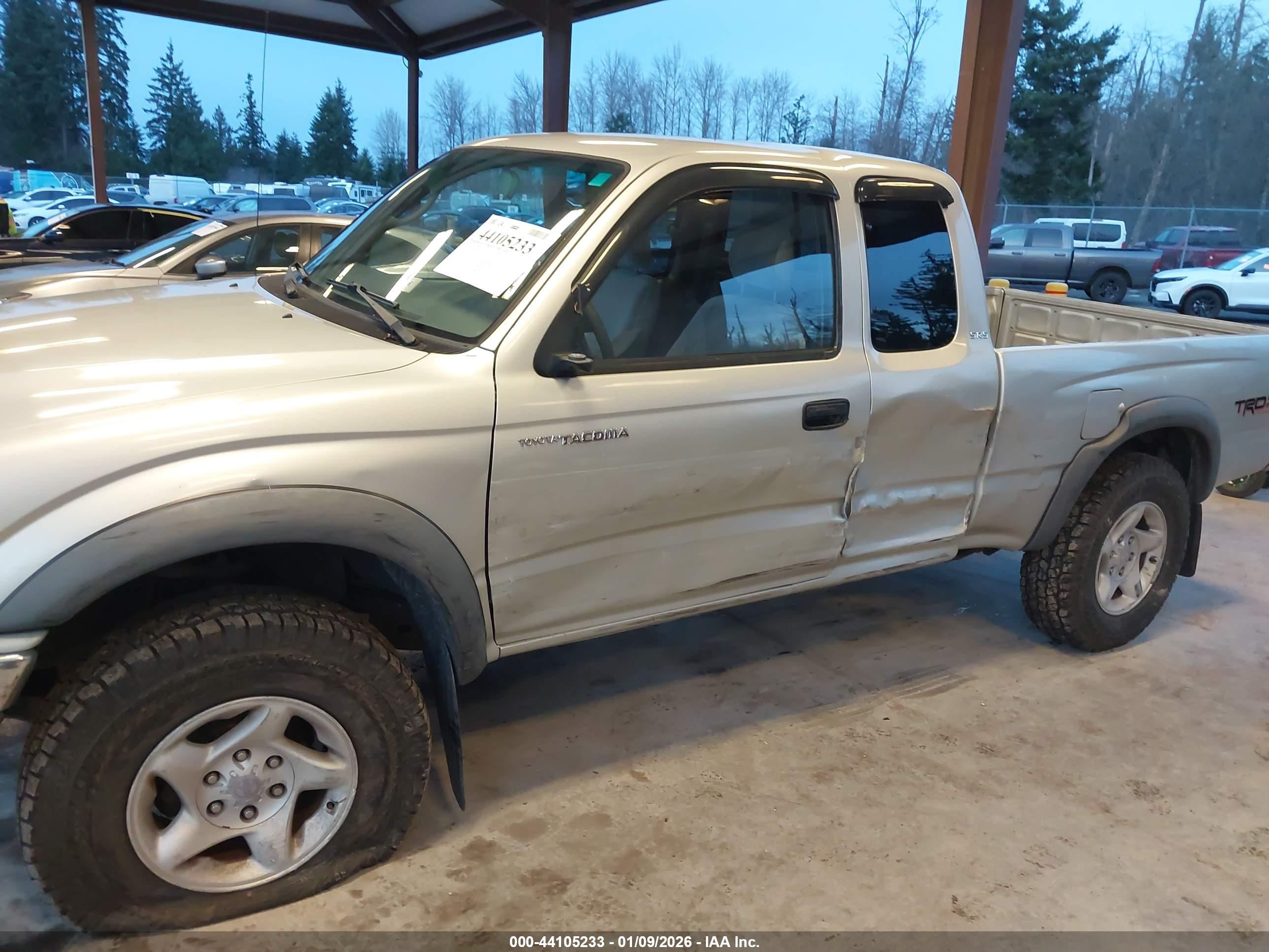 TOYOTA TACOMA image 6