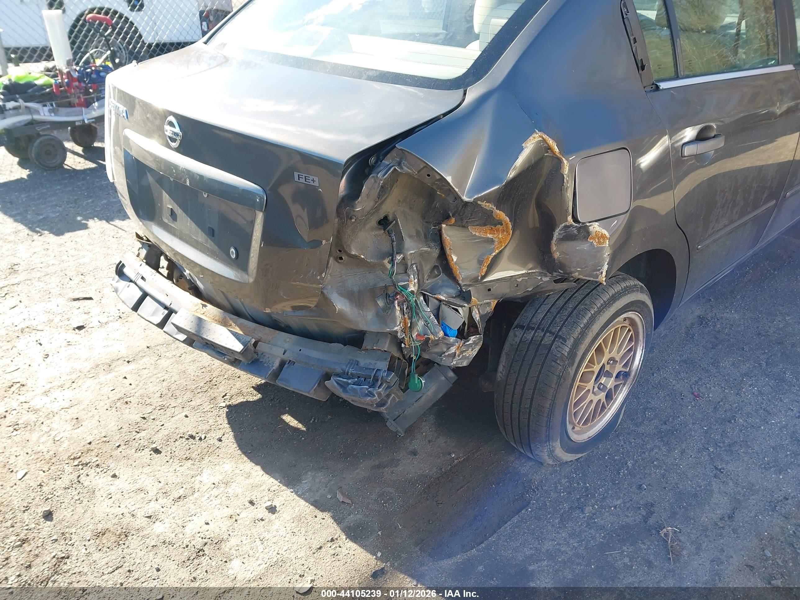 NISSAN SENTRA image 6
