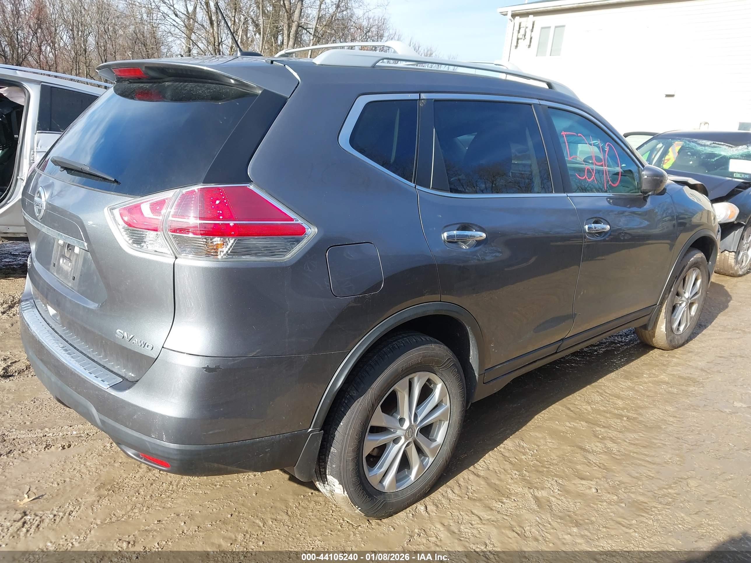NISSAN ROGUE image 4
